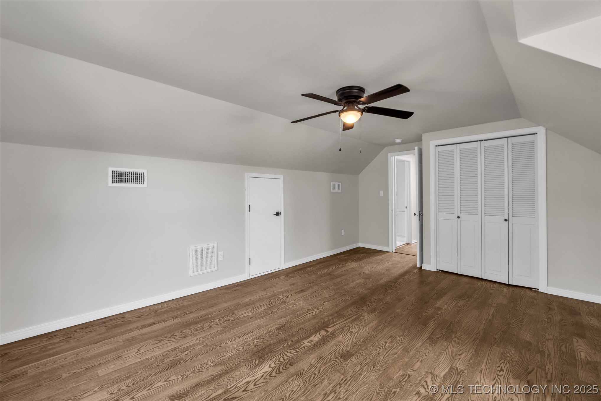 2603 E 20th Street Property Photo 41