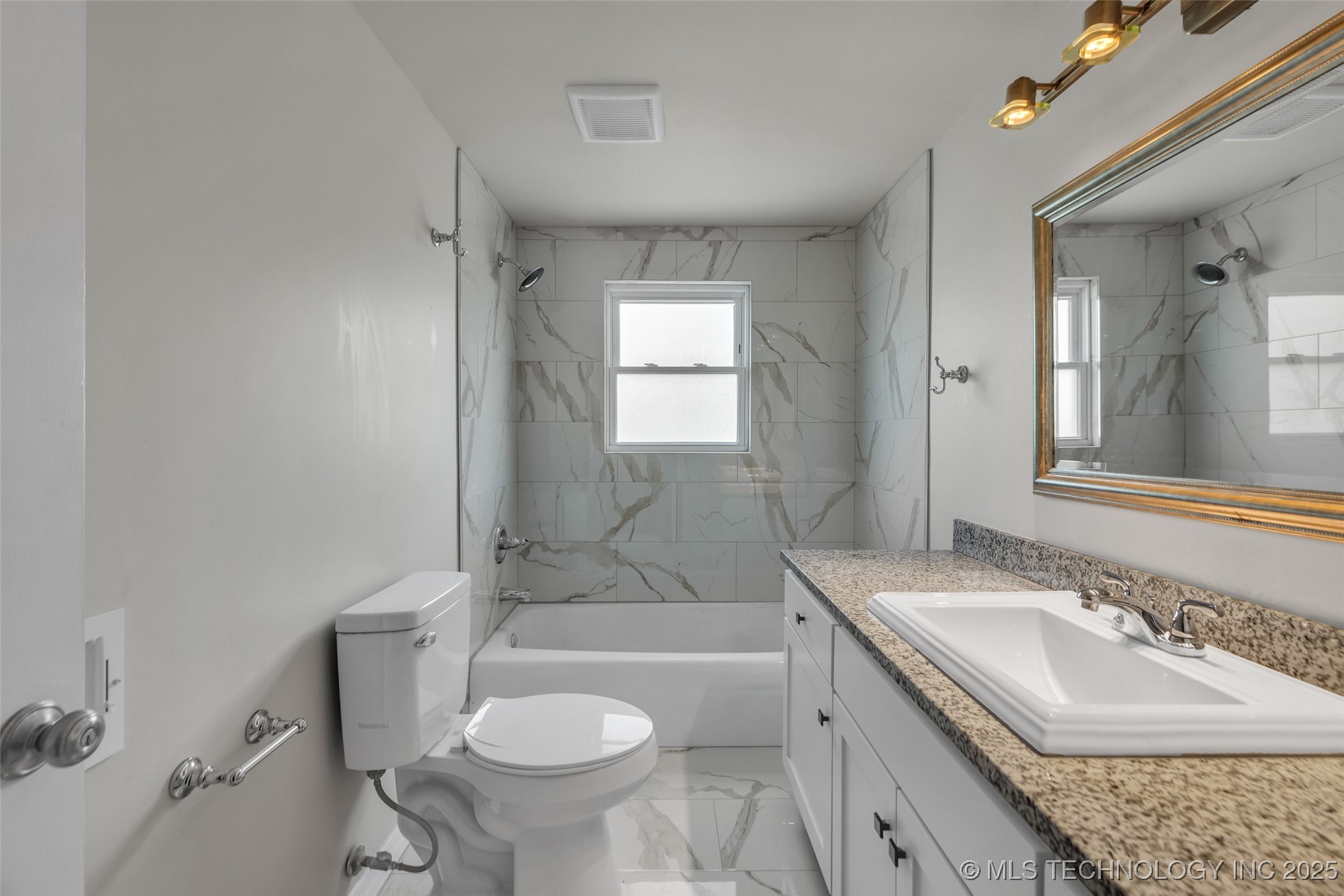 2603 E 20th Street Property Photo 43