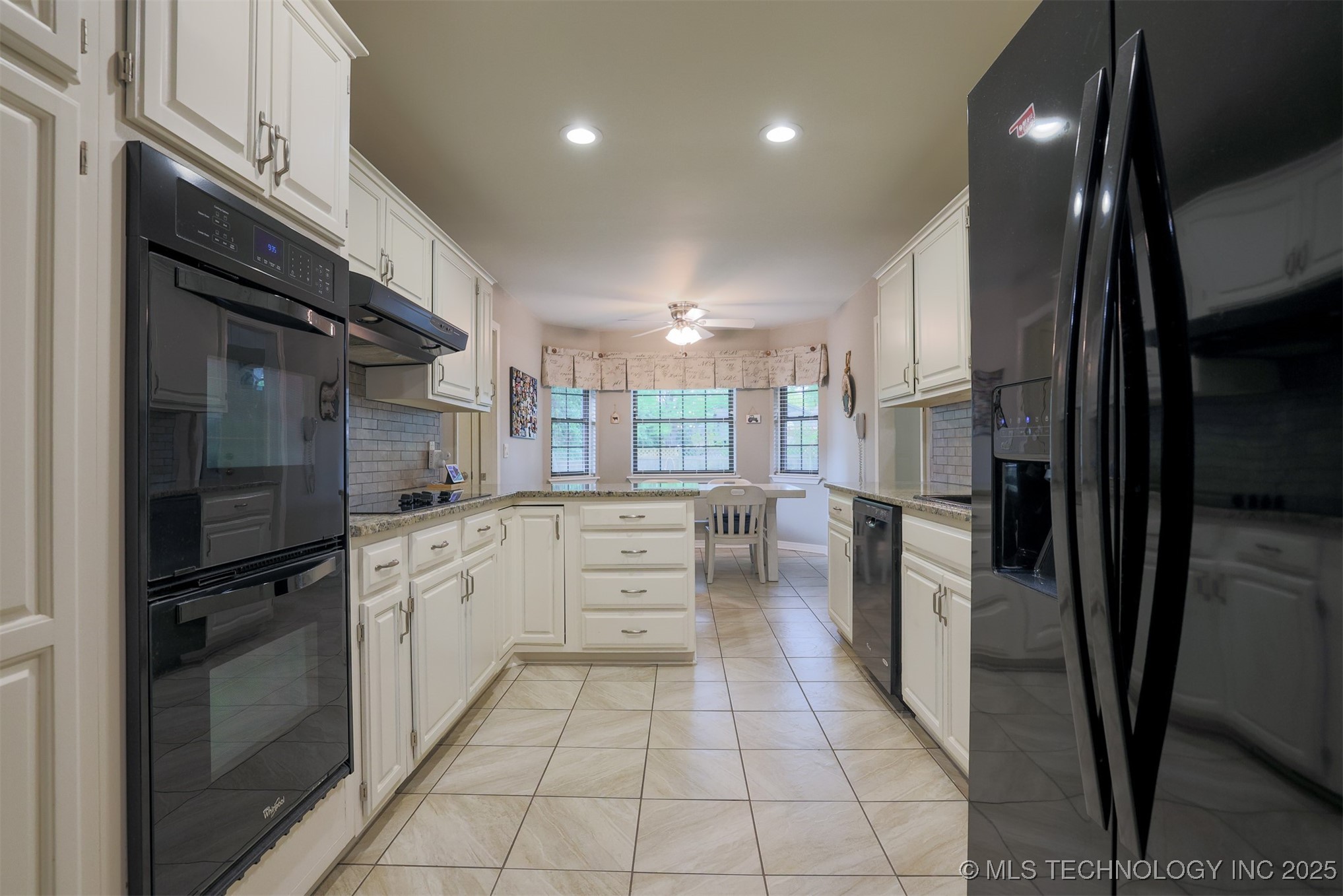 7014 E 64th Place Property Photo 11