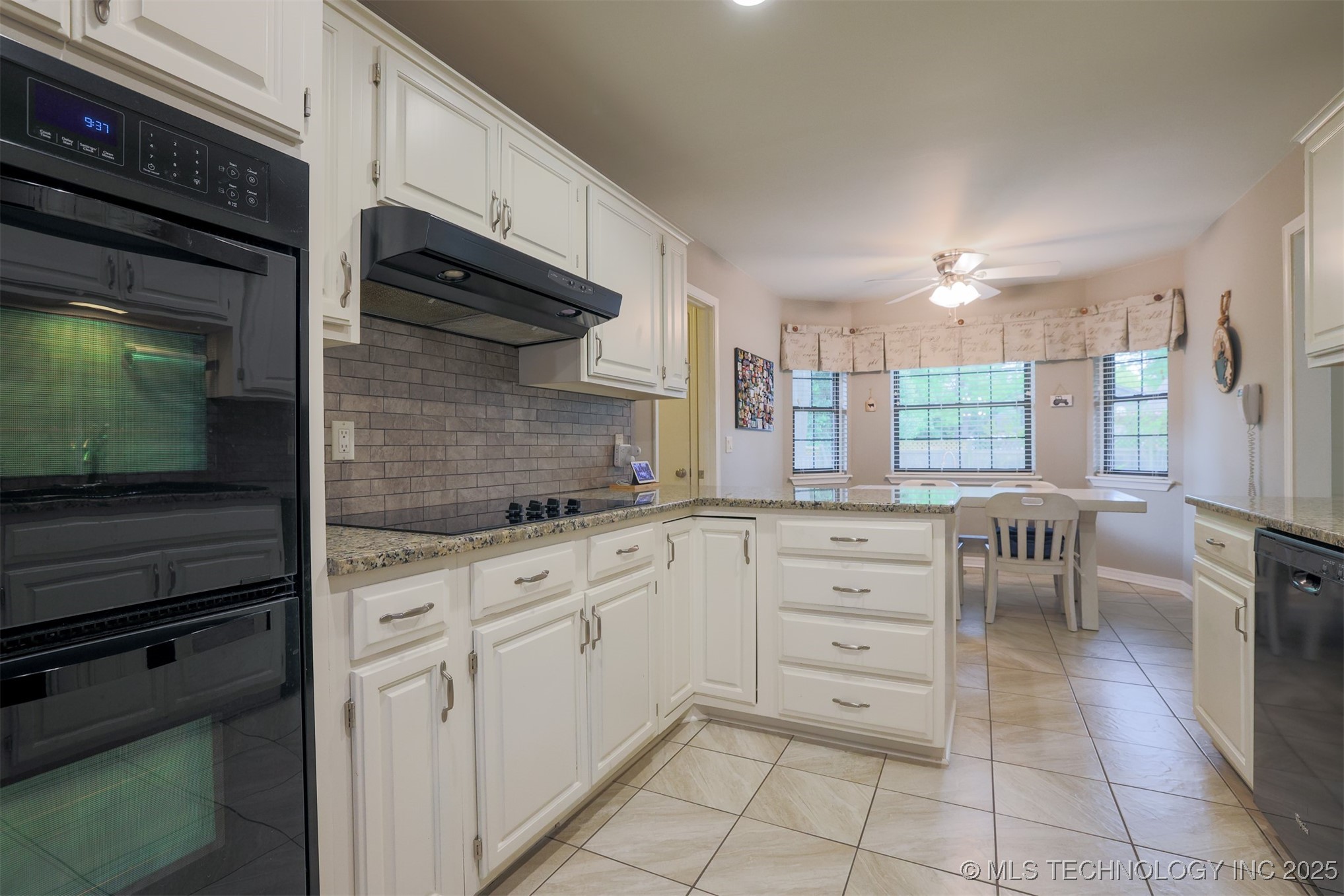 7014 E 64th Place Property Photo 13