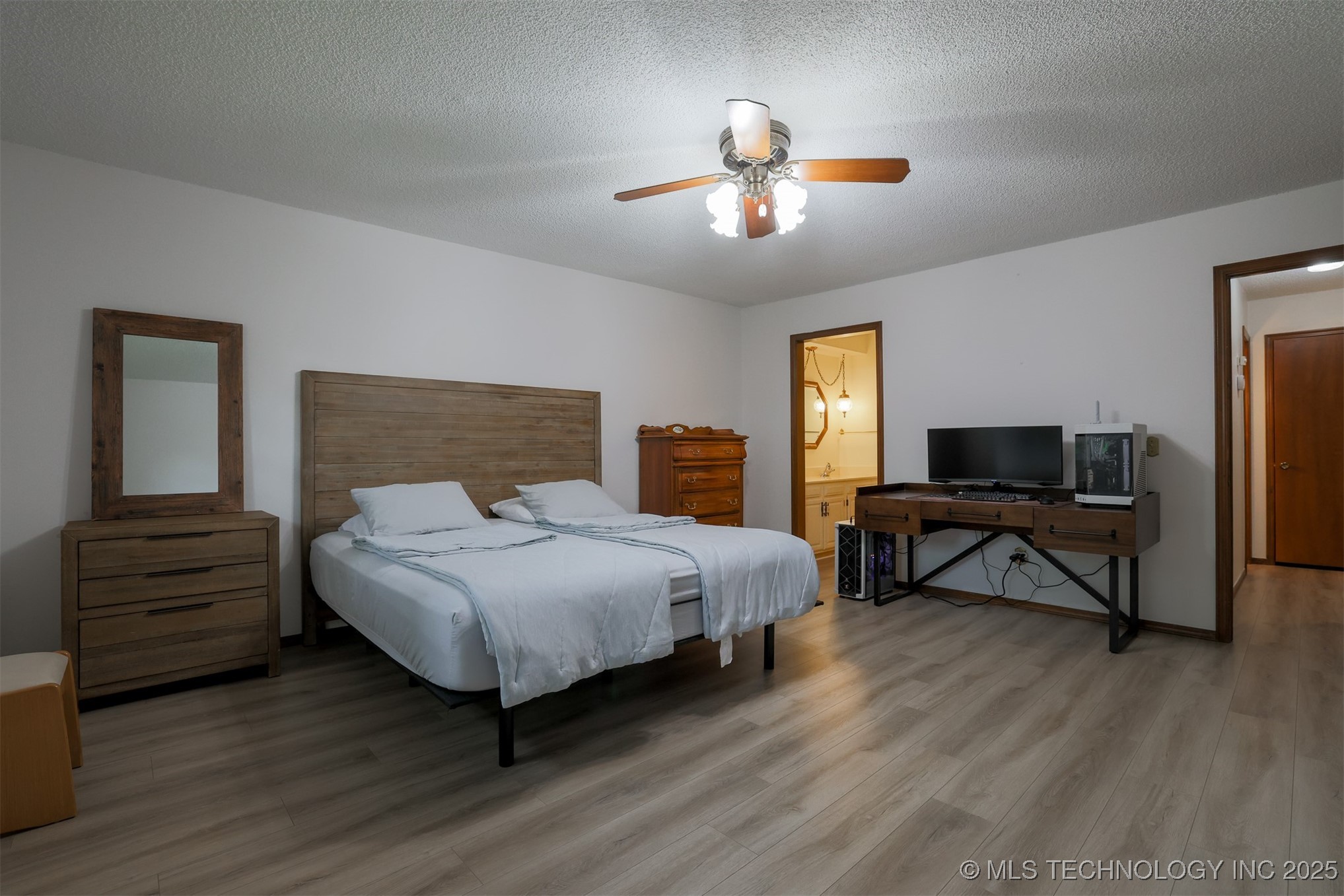 7014 E 64th Place Property Photo 29