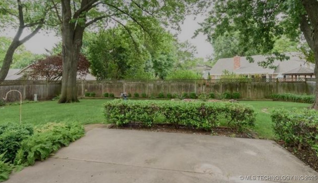 7014 E 64th Place Property Photo 46
