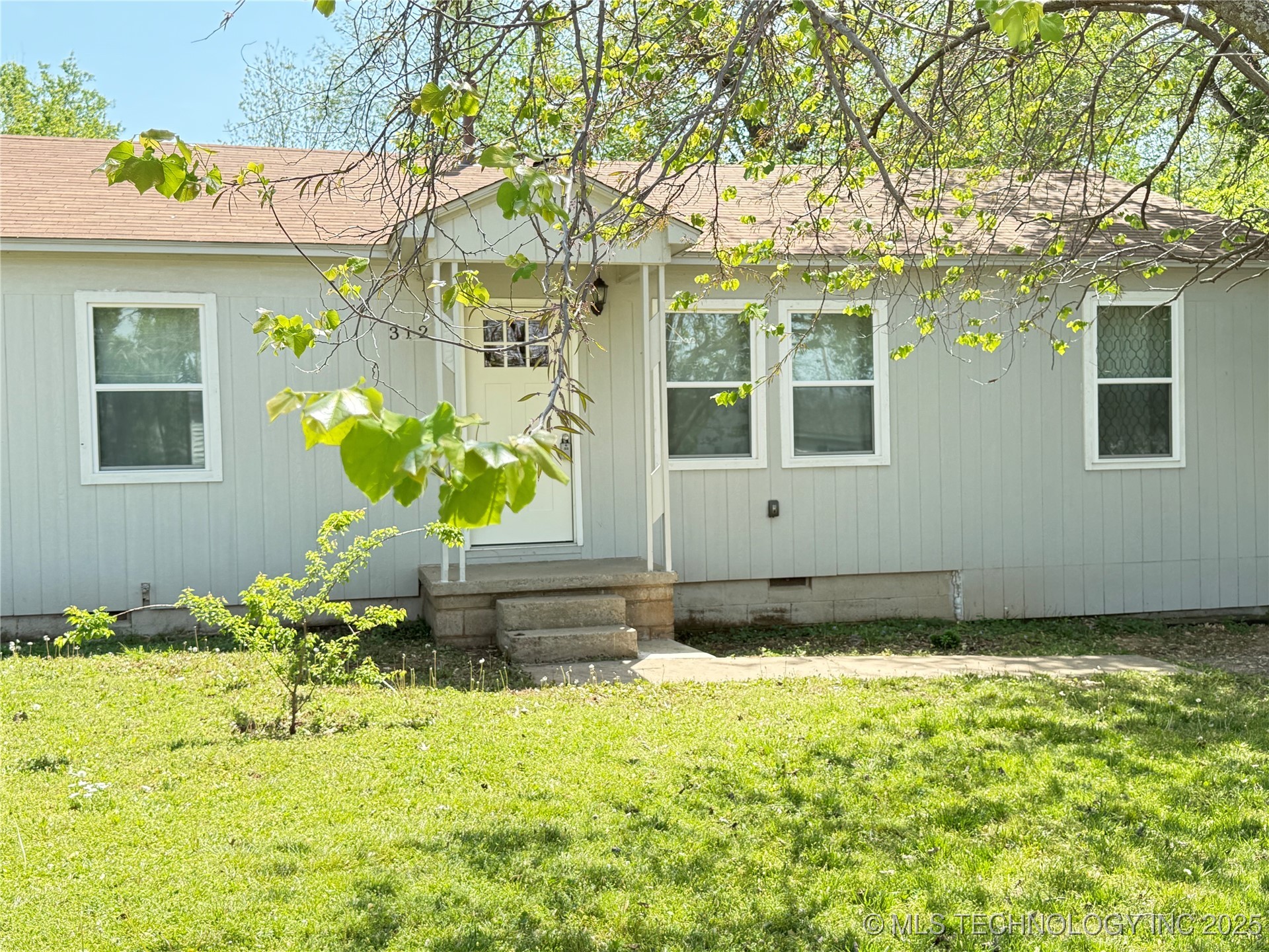 312 W 39th Street Property Photo