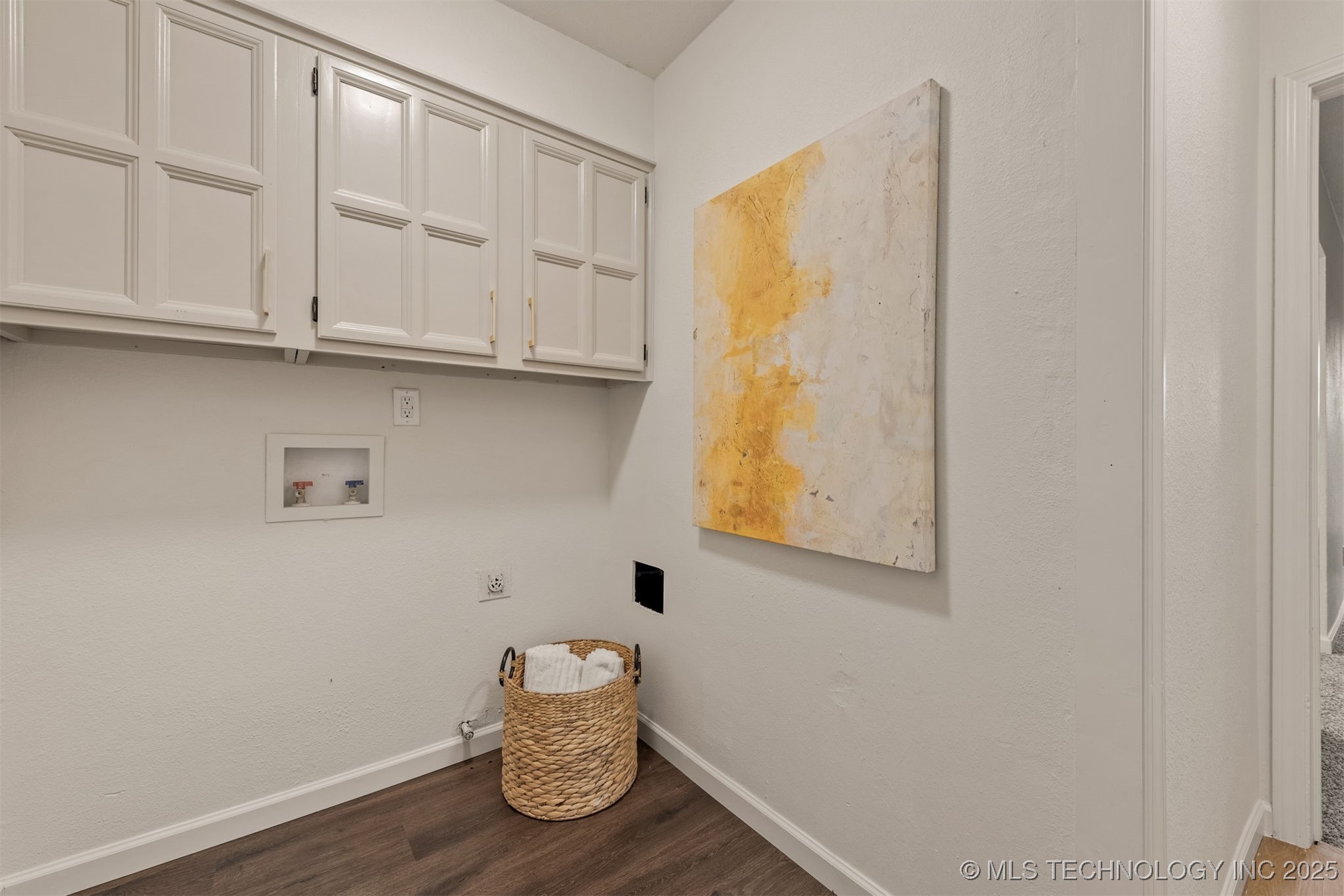 12234 E 39th Street Property Photo 17