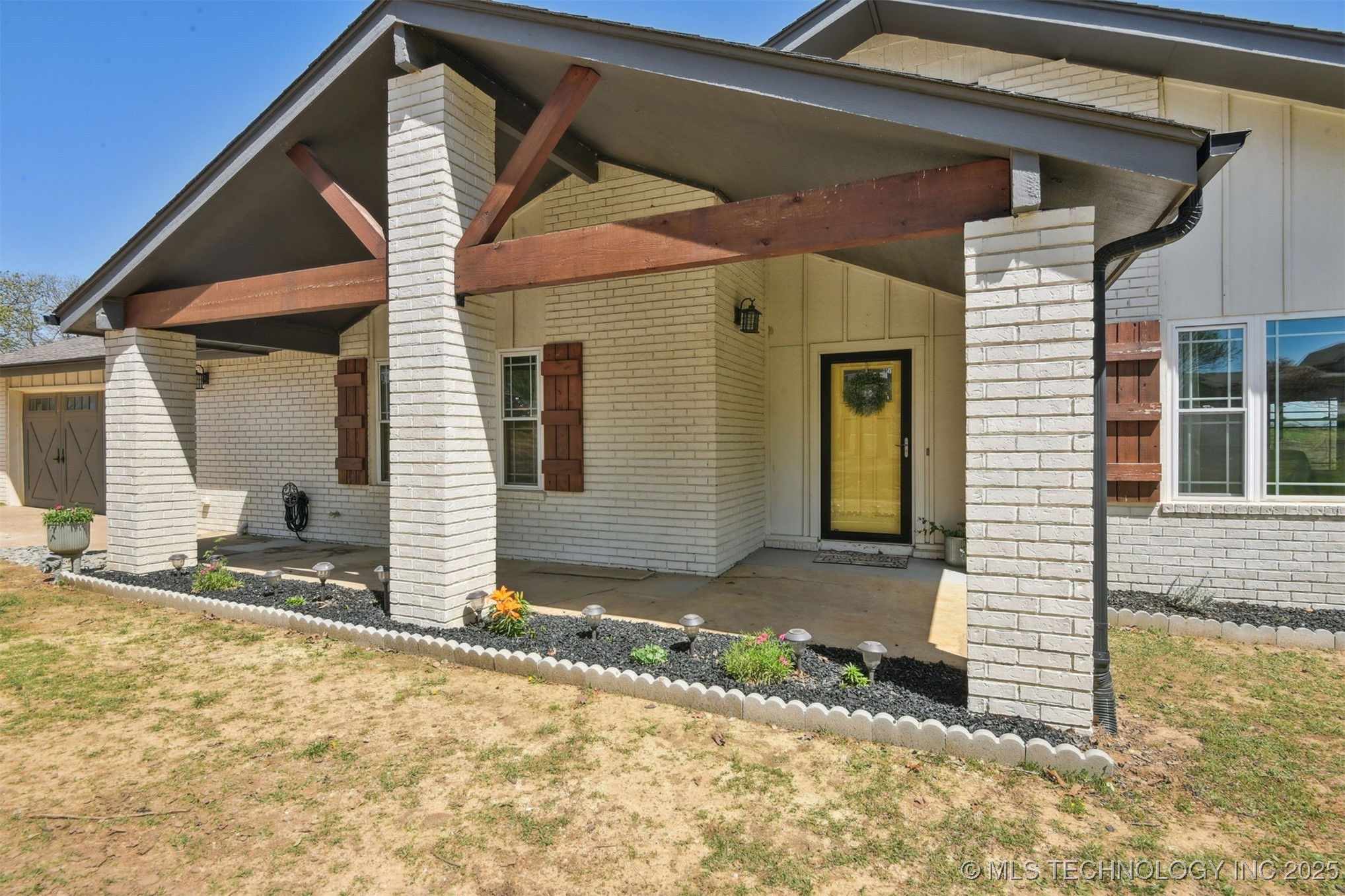 1749 Basin Road Property Photo 4