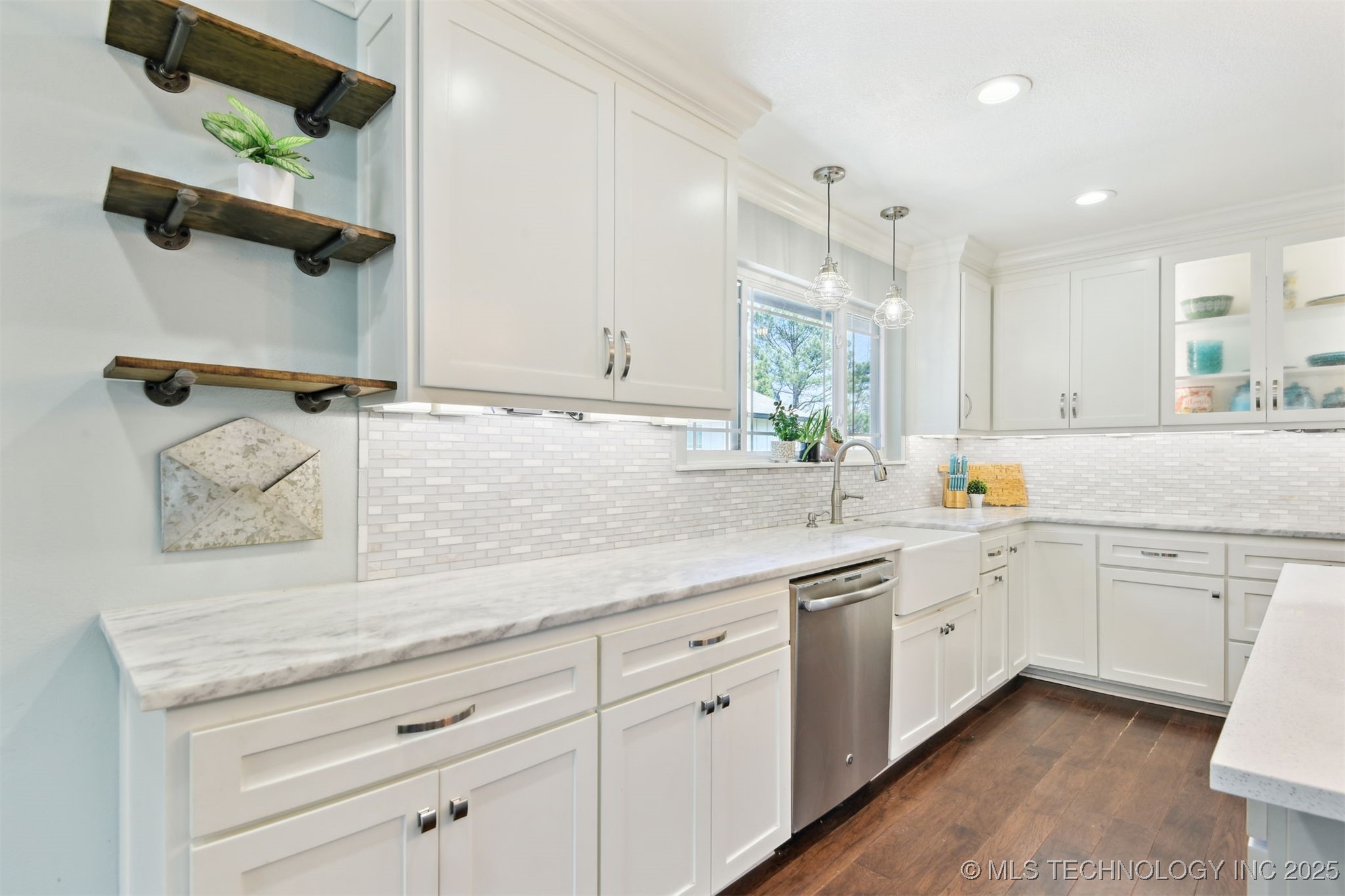 1749 Basin Road Property Photo 18