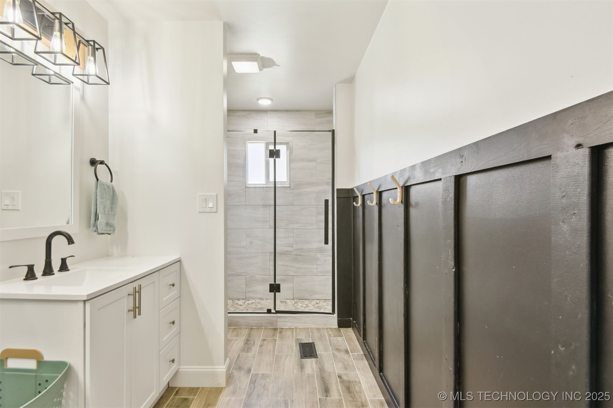 1749 Basin Road Property Photo 30