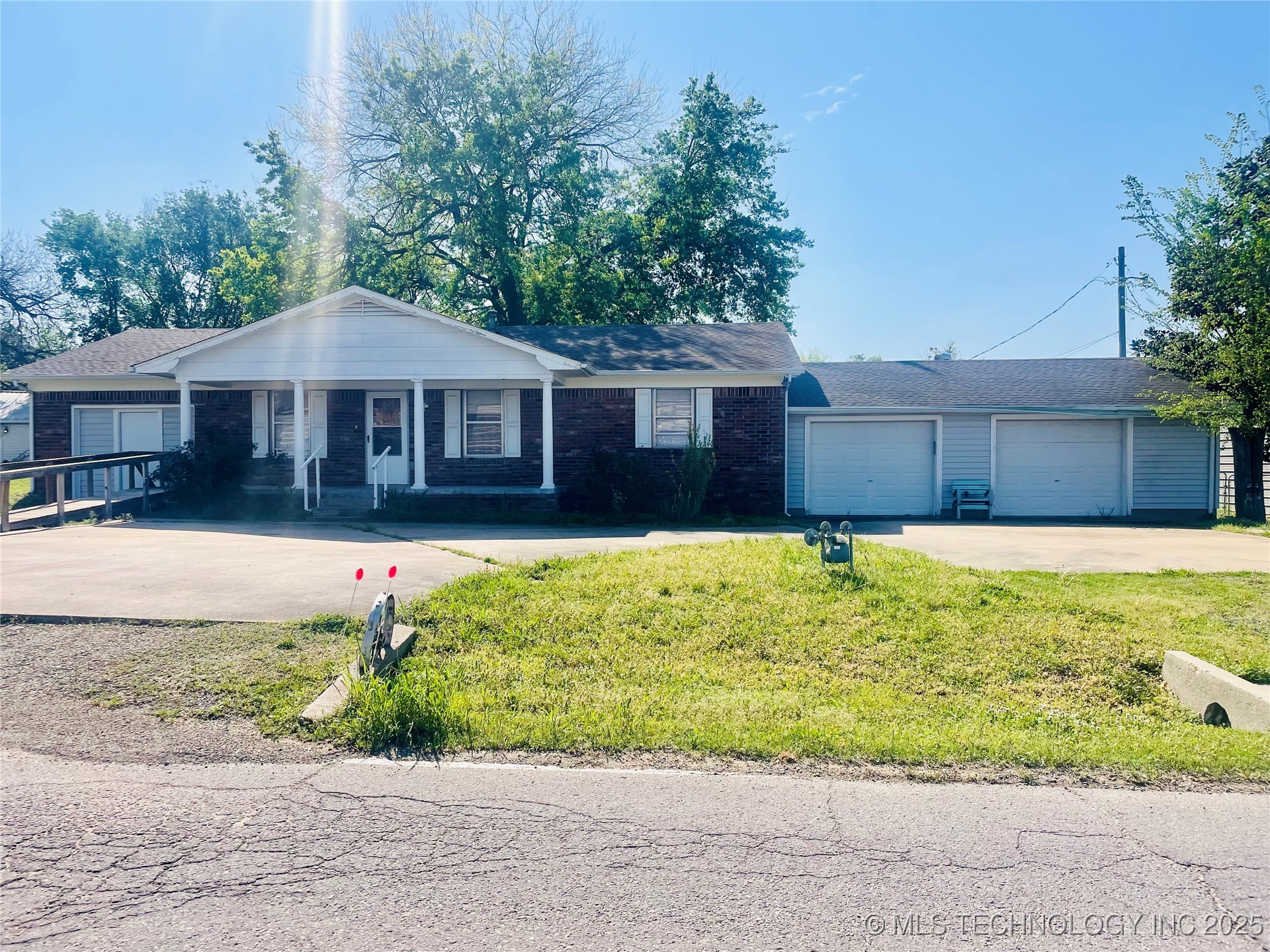 109 Ash Avenue Property Photo