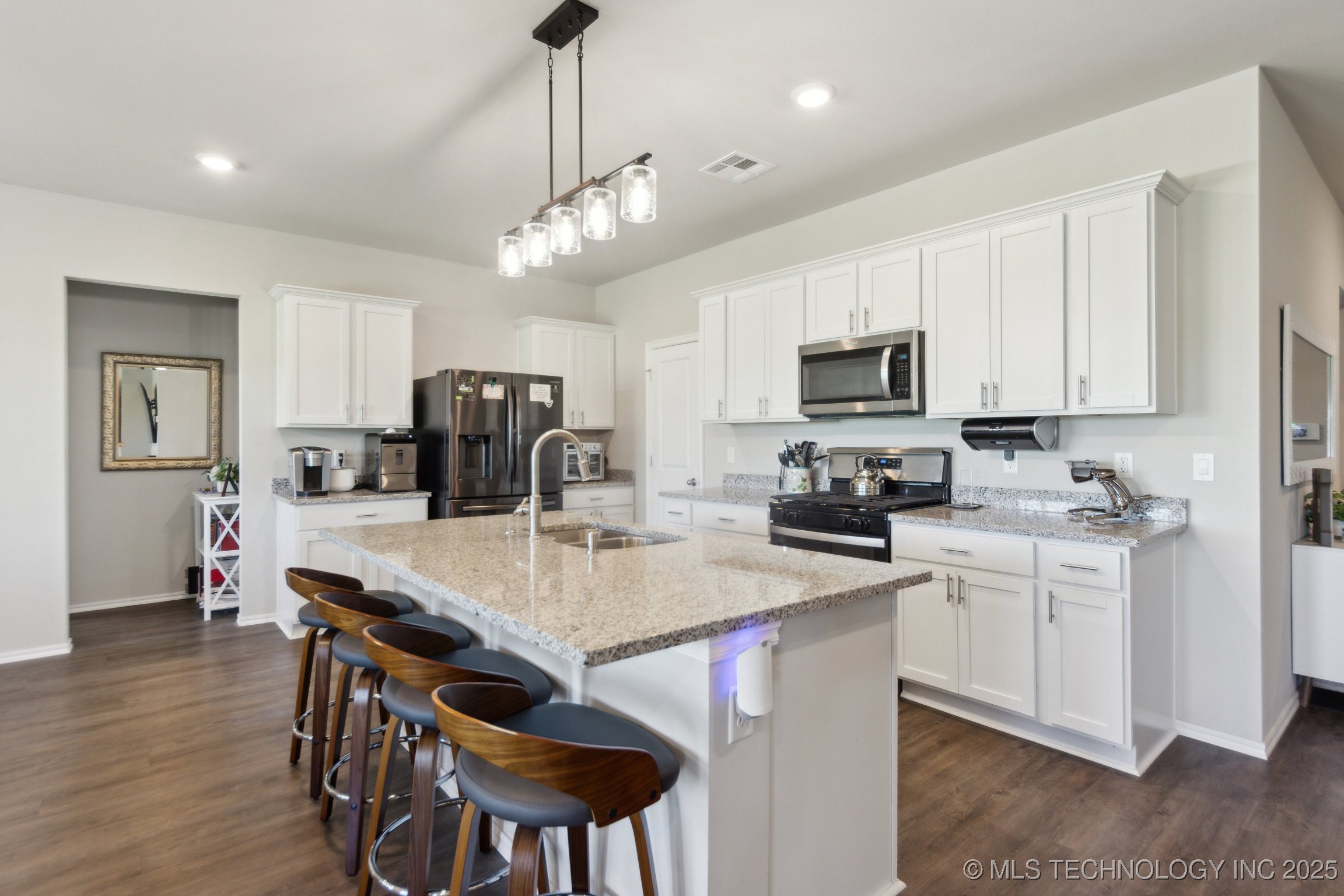 80 Stonegate Drive Property Photo 12