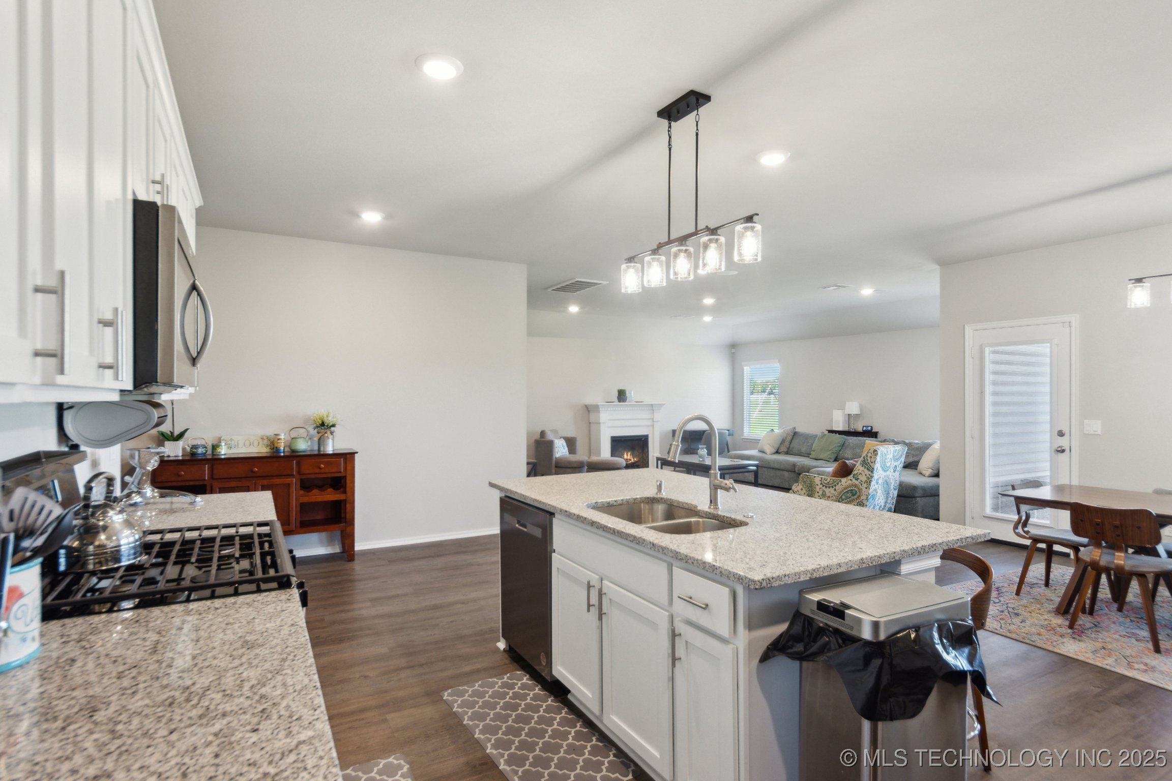 80 Stonegate Drive Property Photo 15