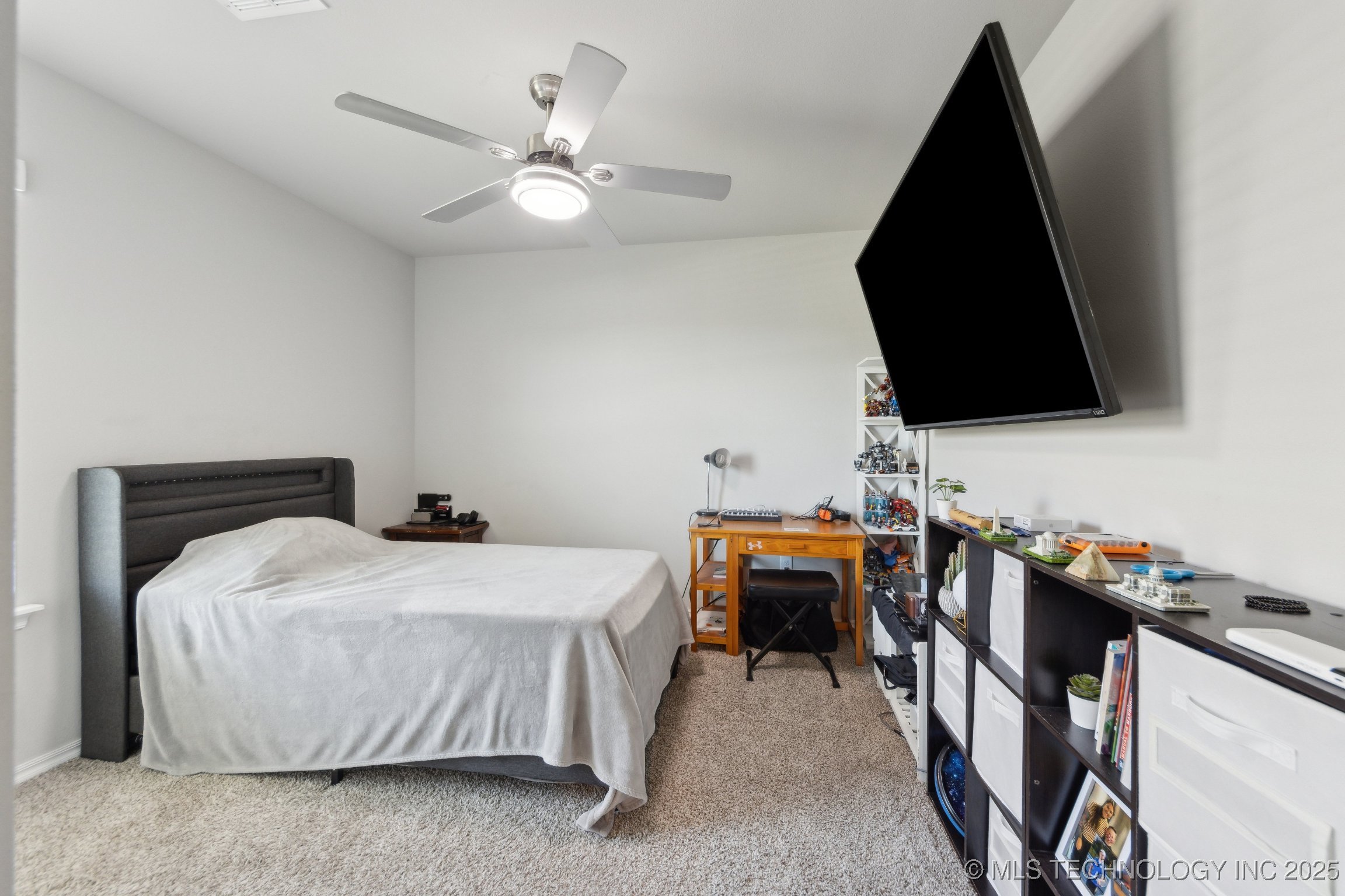 80 Stonegate Drive Property Photo 24