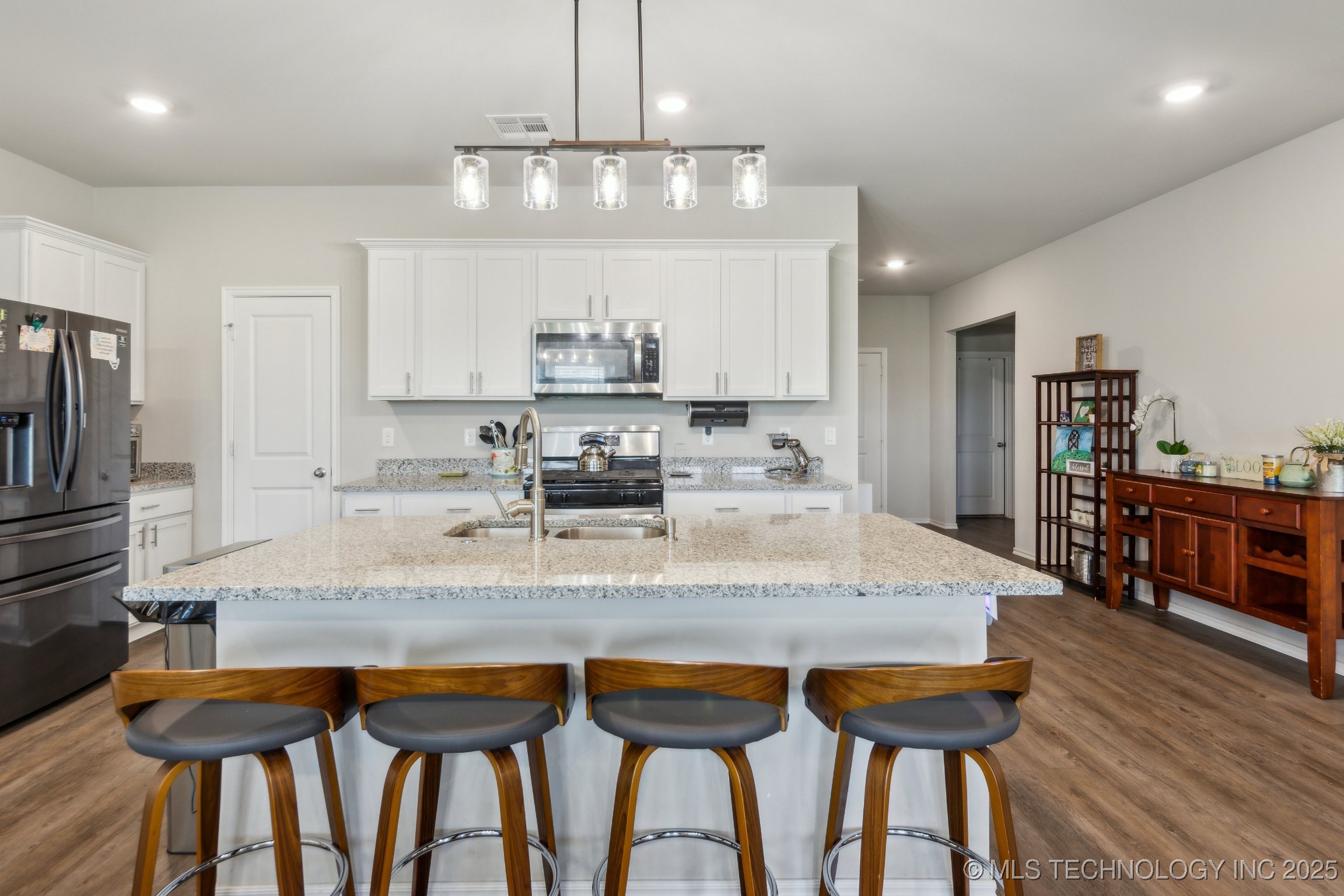 80 Stonegate Drive Property Photo 37