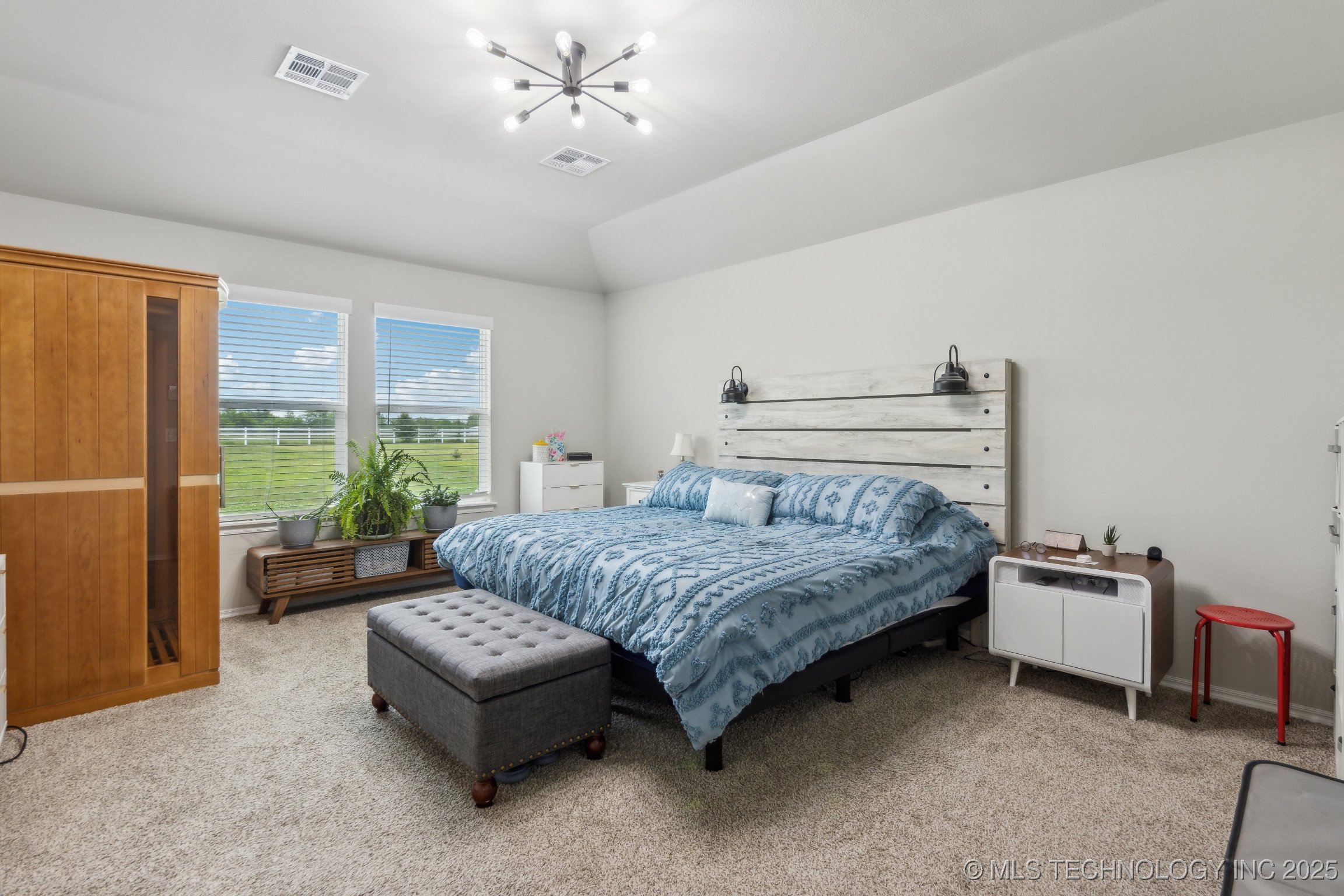 80 Stonegate Drive Property Photo 39