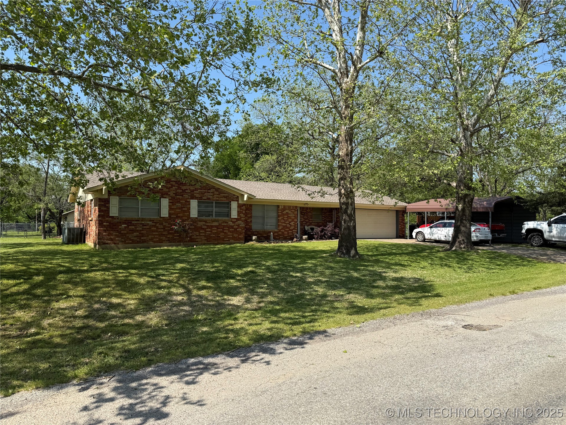 301 W Wilson Property Photo