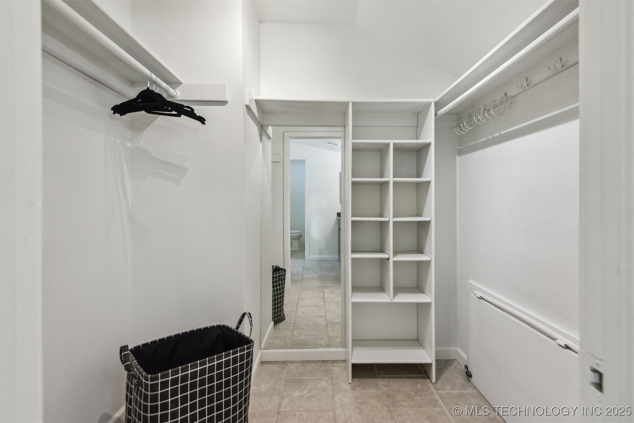 9107 S Florence Avenue 5 Property Photo 28