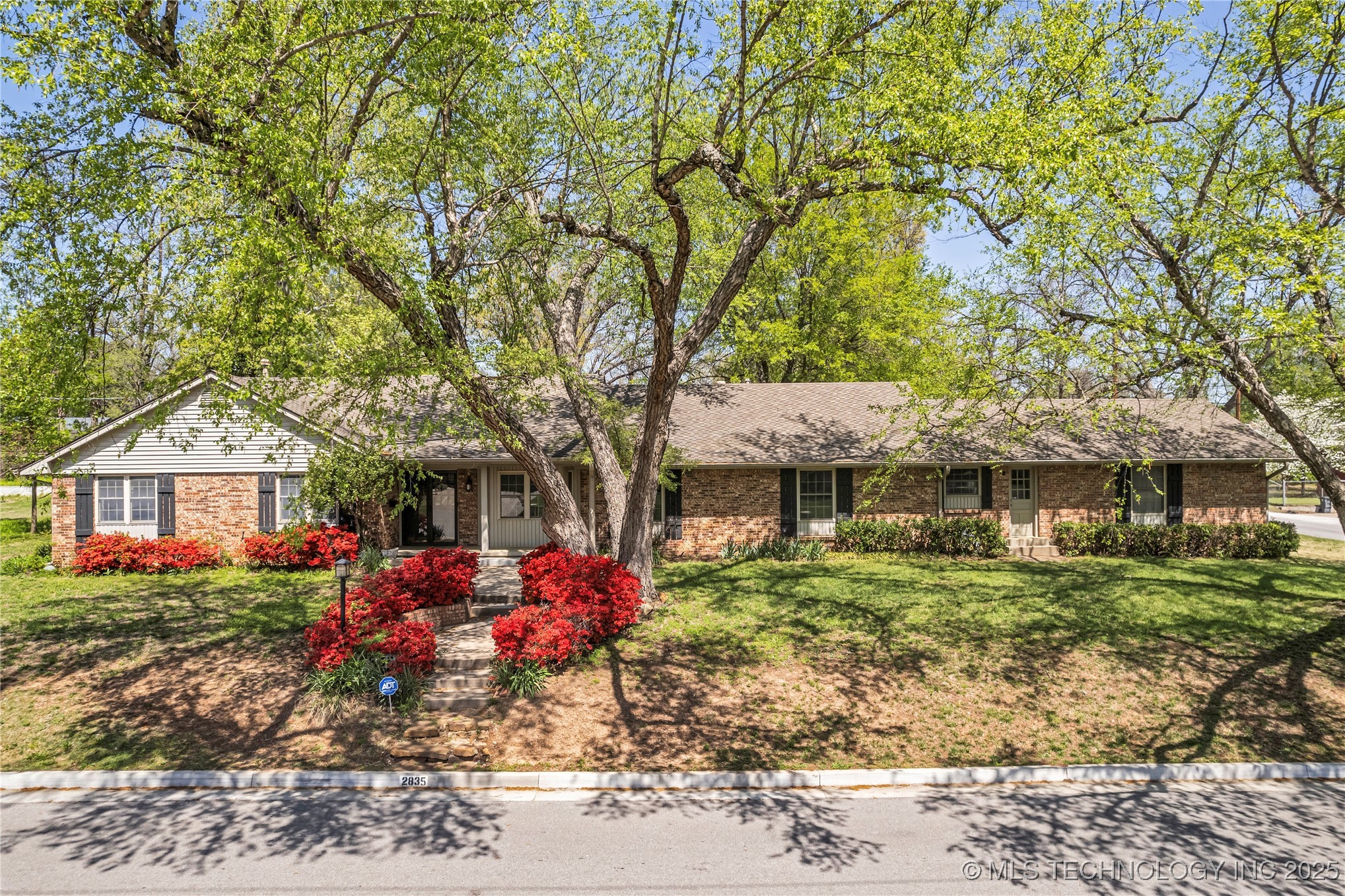 2835 47th Street Property Photo