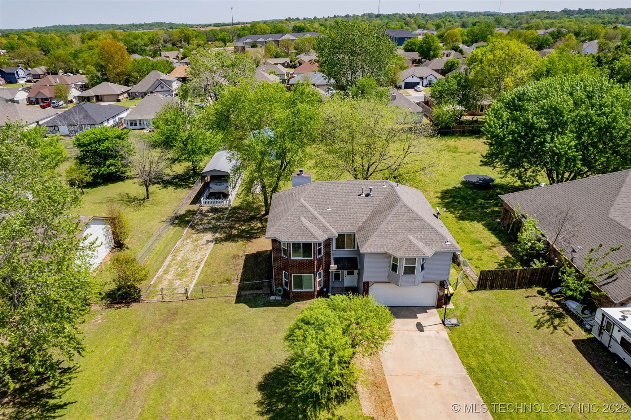 11923 S 267th East Avenue Property Photo 32