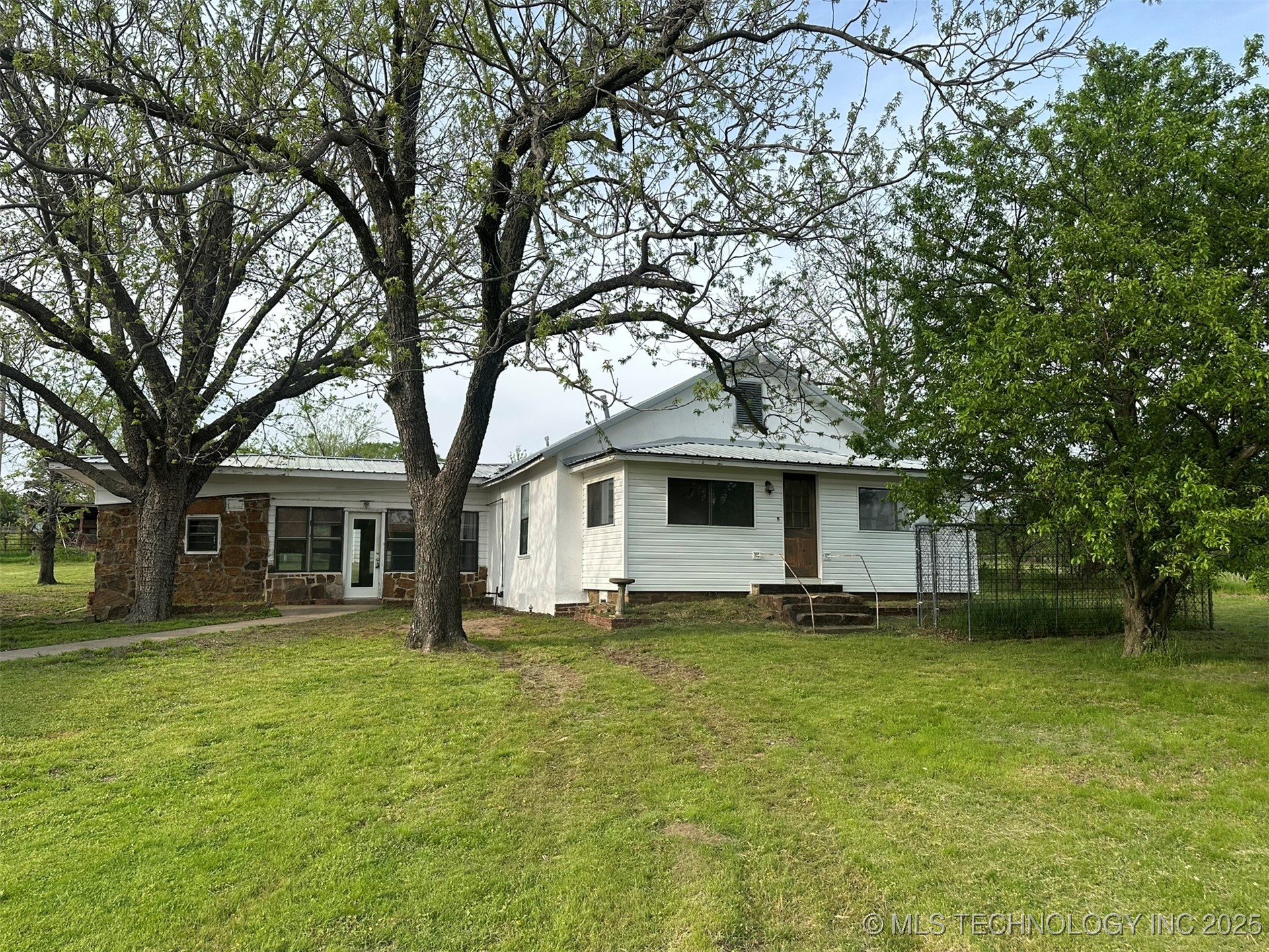 9273 Sw Highway 270 Property Photo