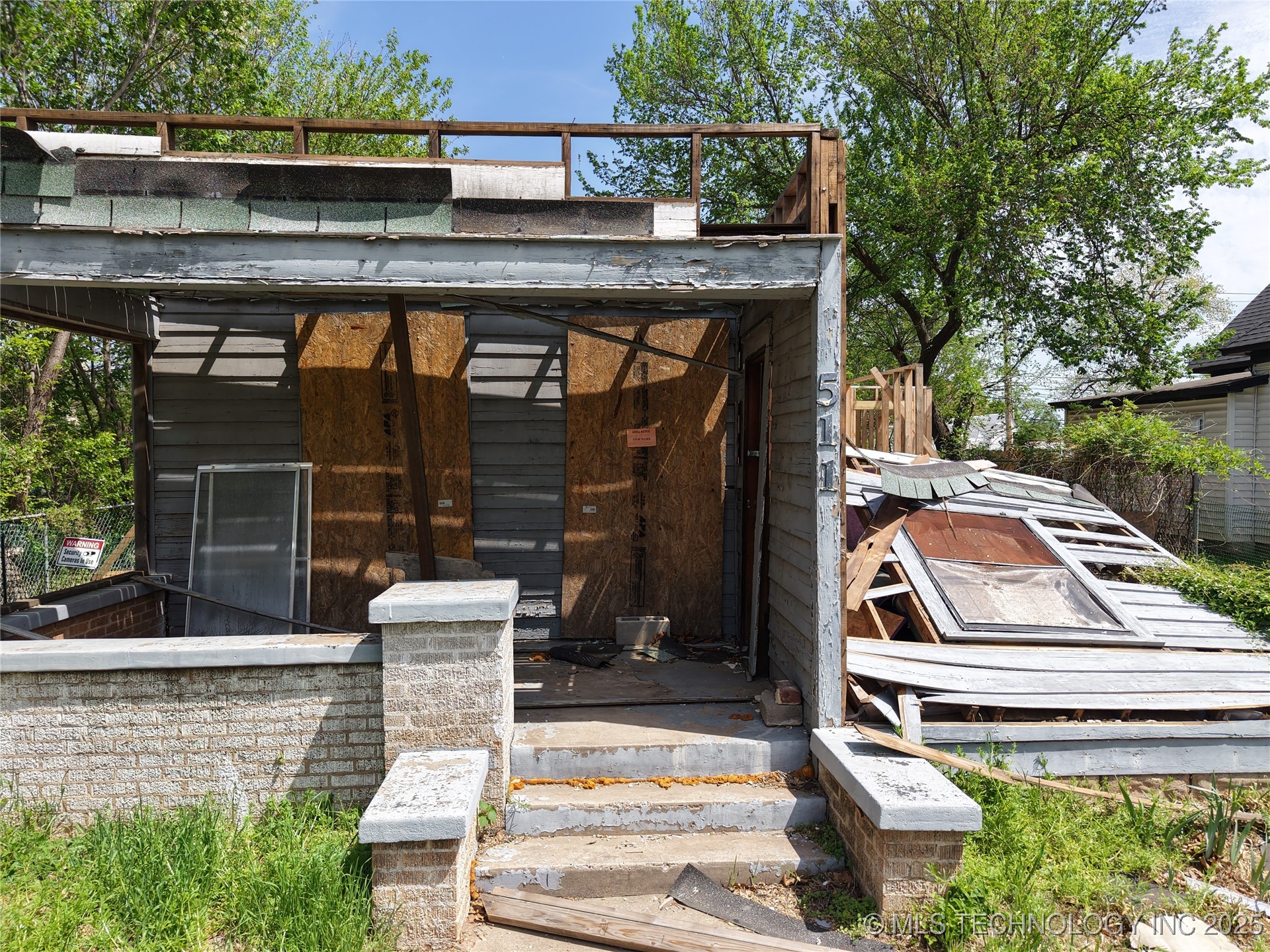 511 N Louisa Property Photo