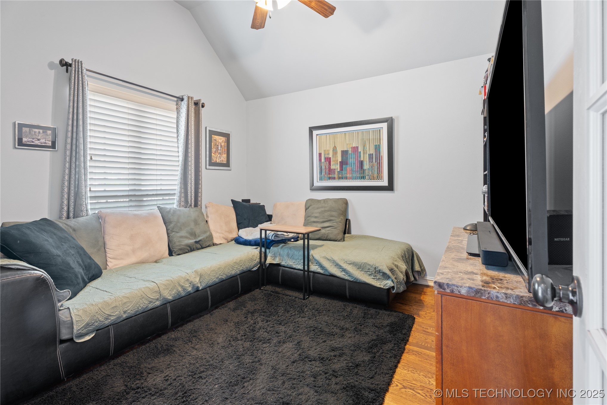 3235 Boardwalk Court Property Photo 5