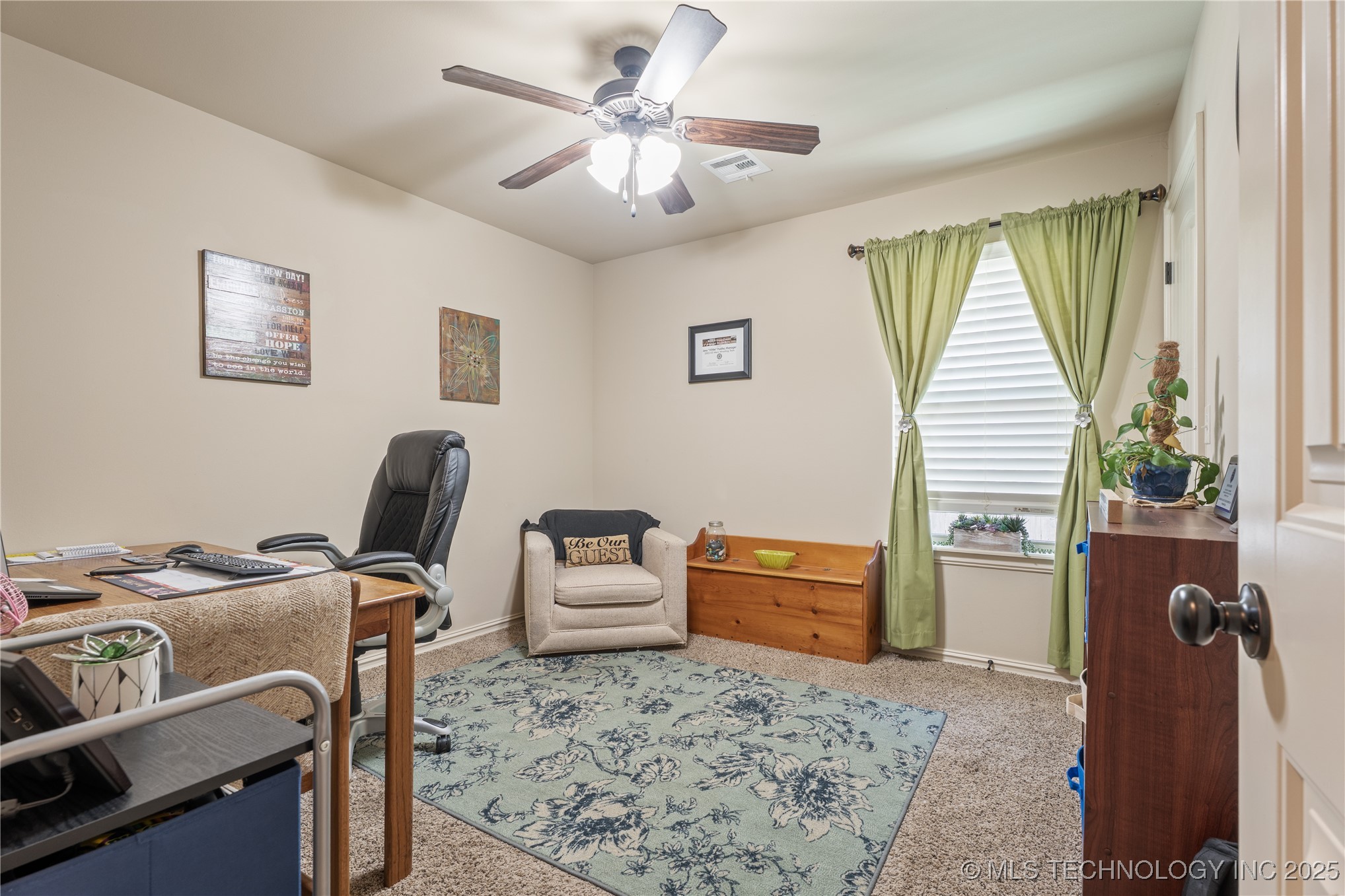 3235 Boardwalk Court Property Photo 26