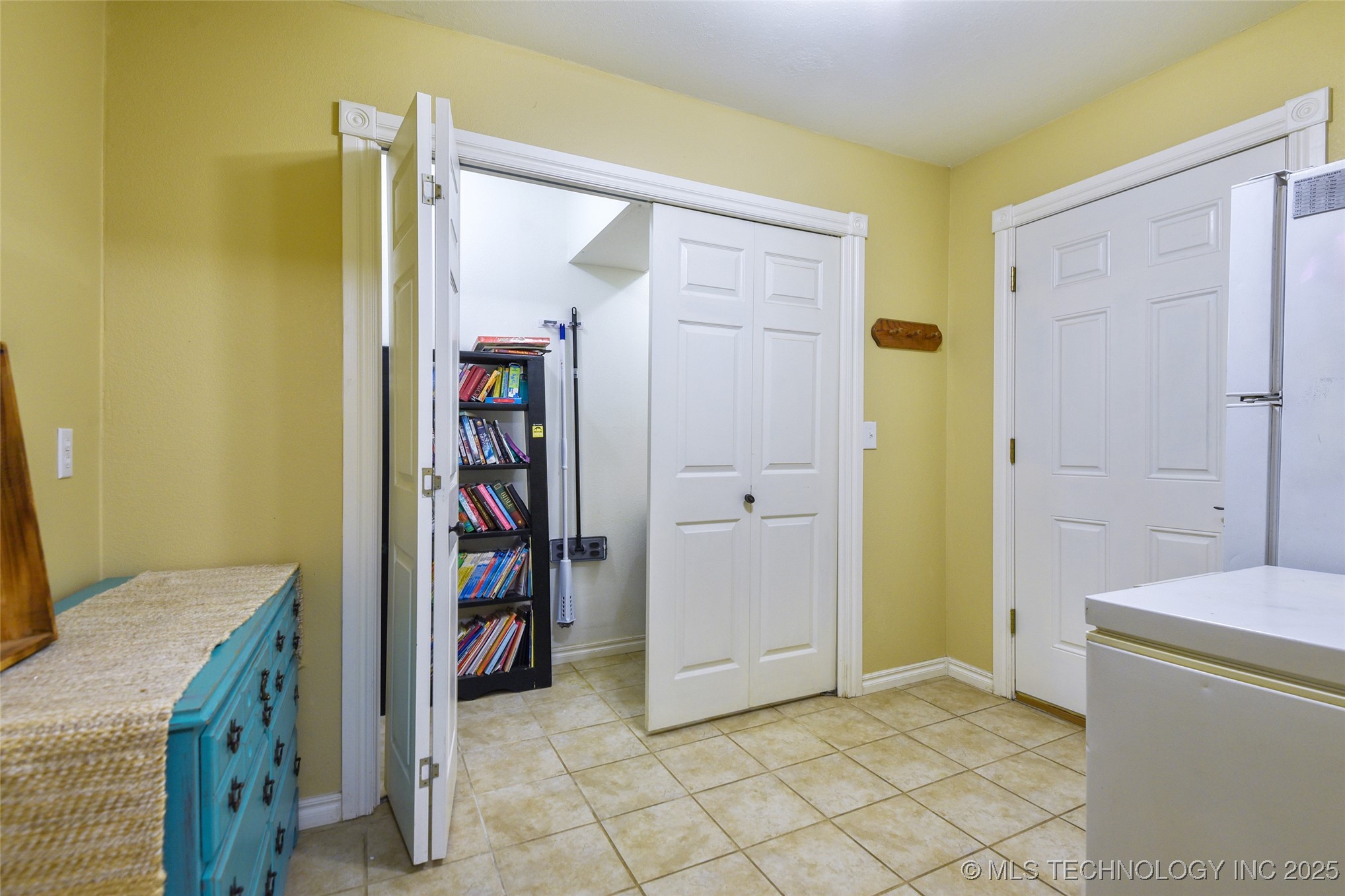 605 S Timber Ridge Drive Property Photo 36