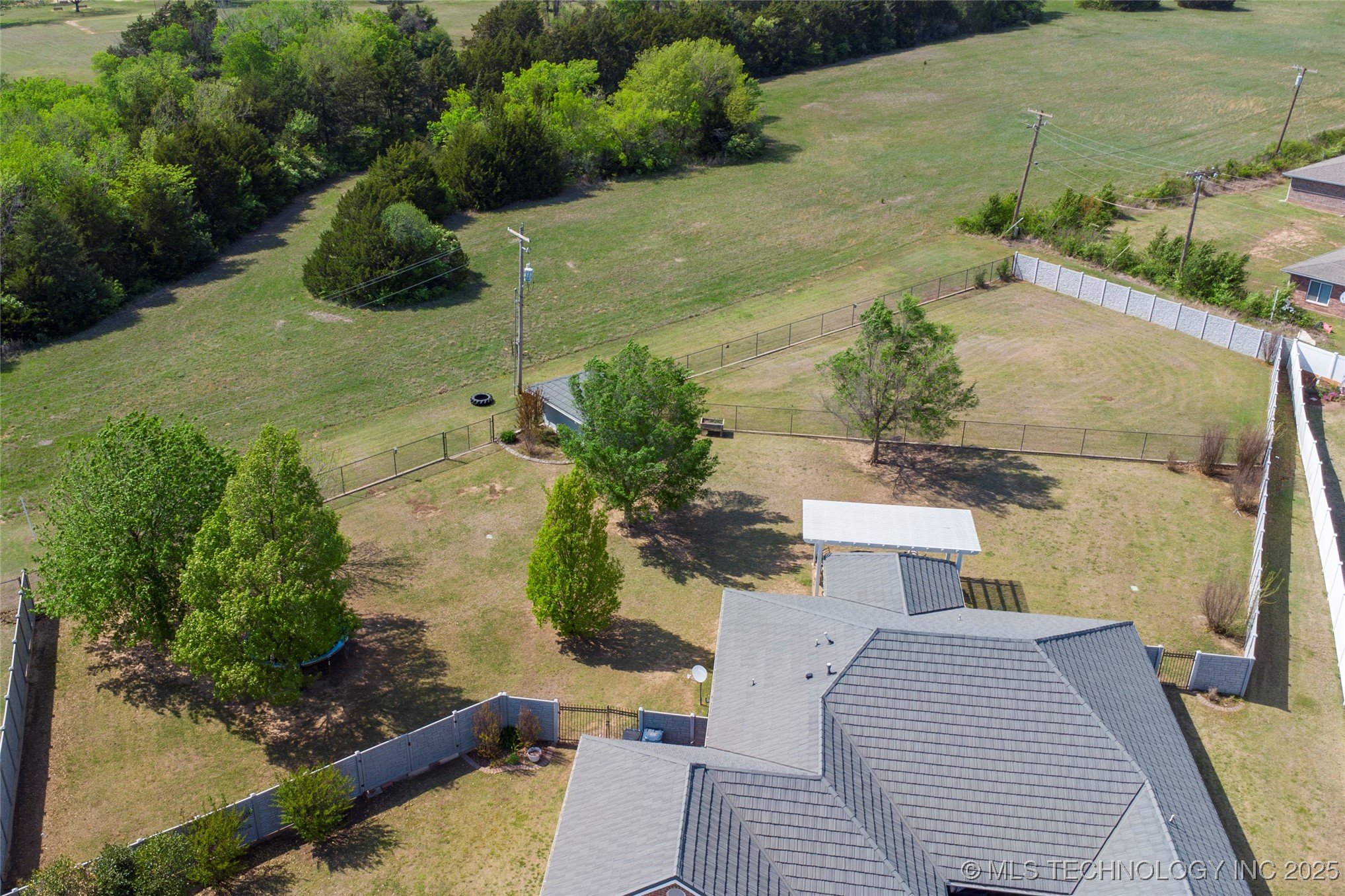 605 S Timber Ridge Drive Property Photo 48