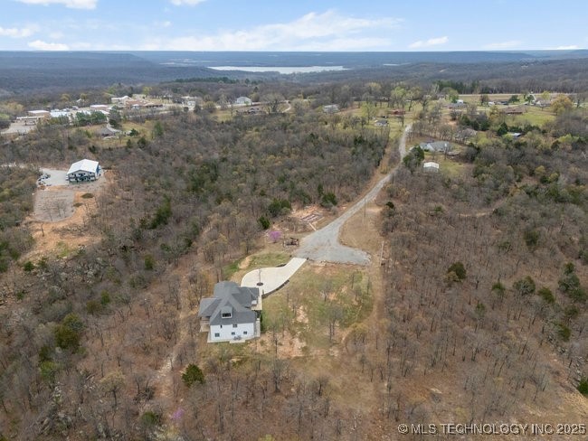 202 Pegilou Lane Property Photo 8