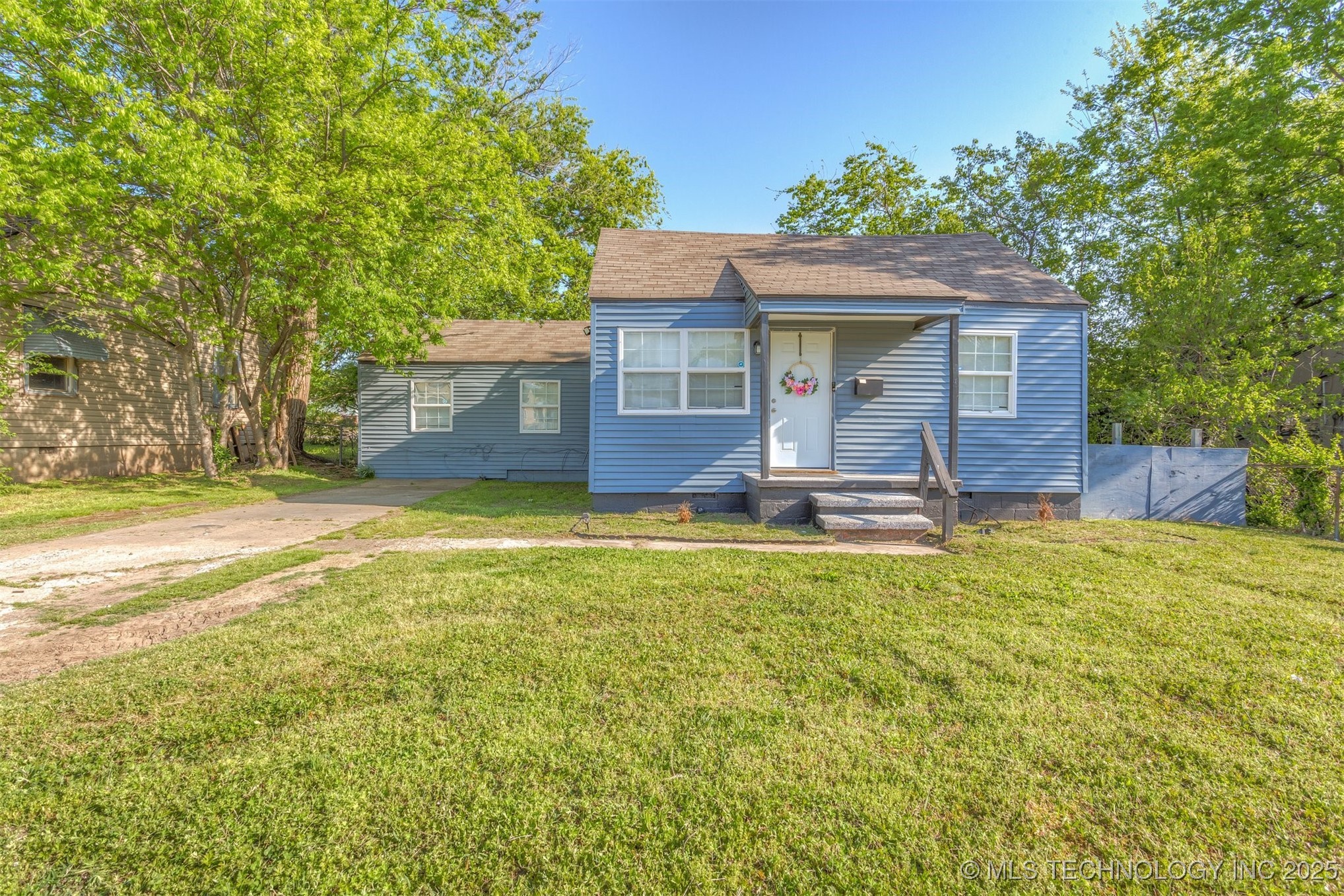247 E 27th Court N Property Photo