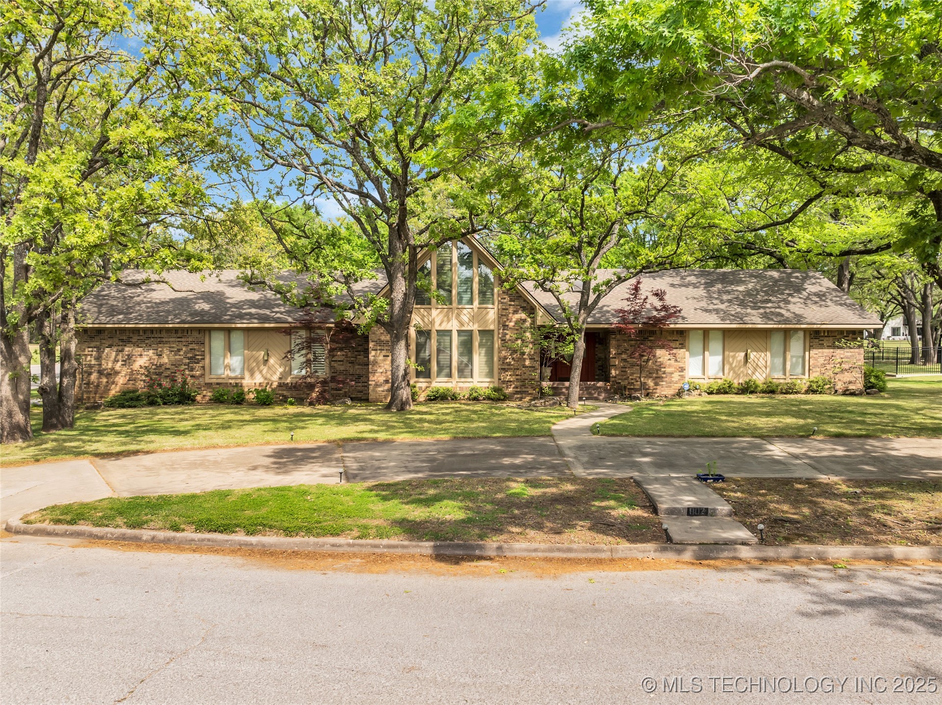 802 Wood N Creek Road Property Photo