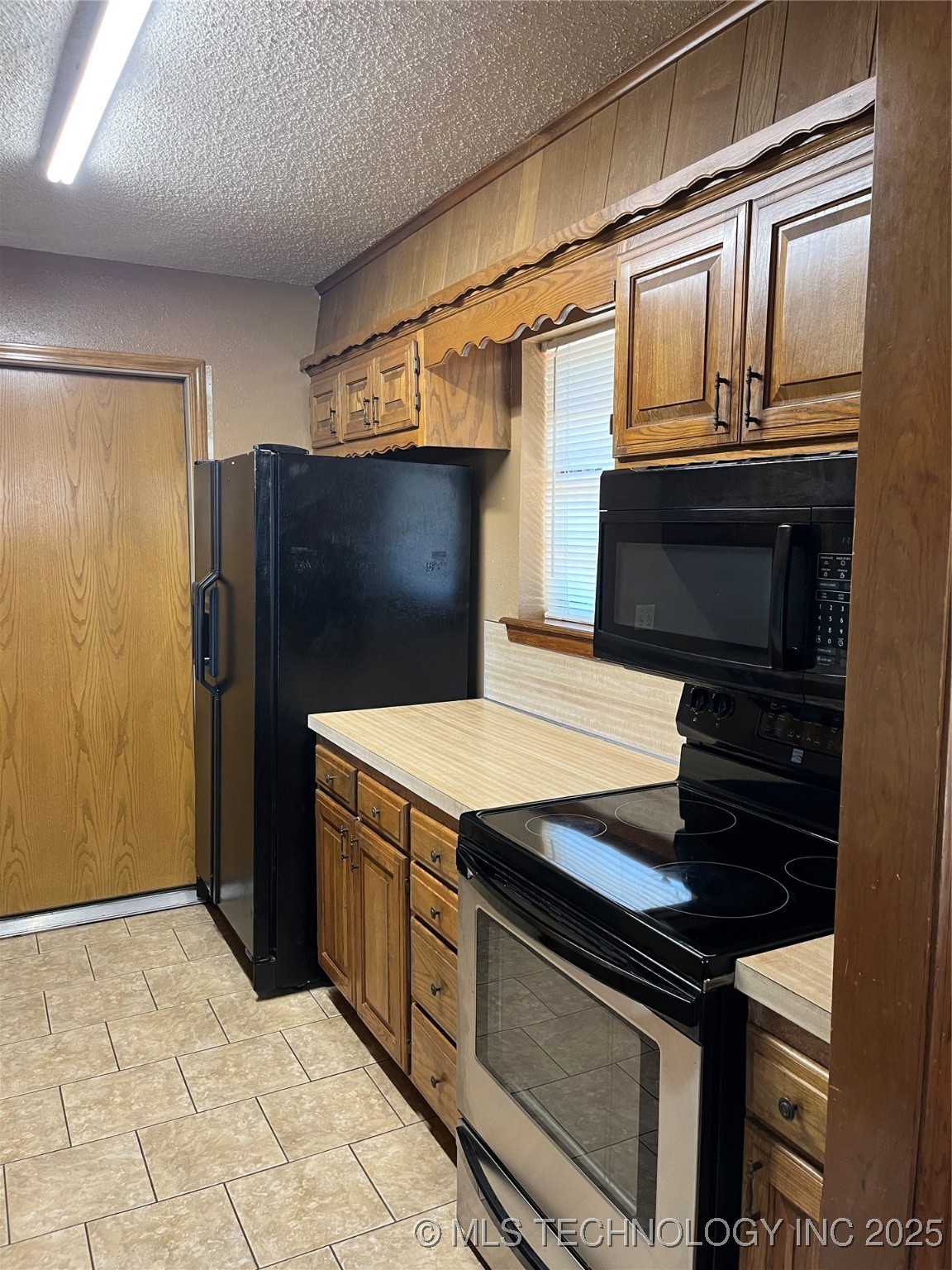 100 Birch Court Property Photo 7
