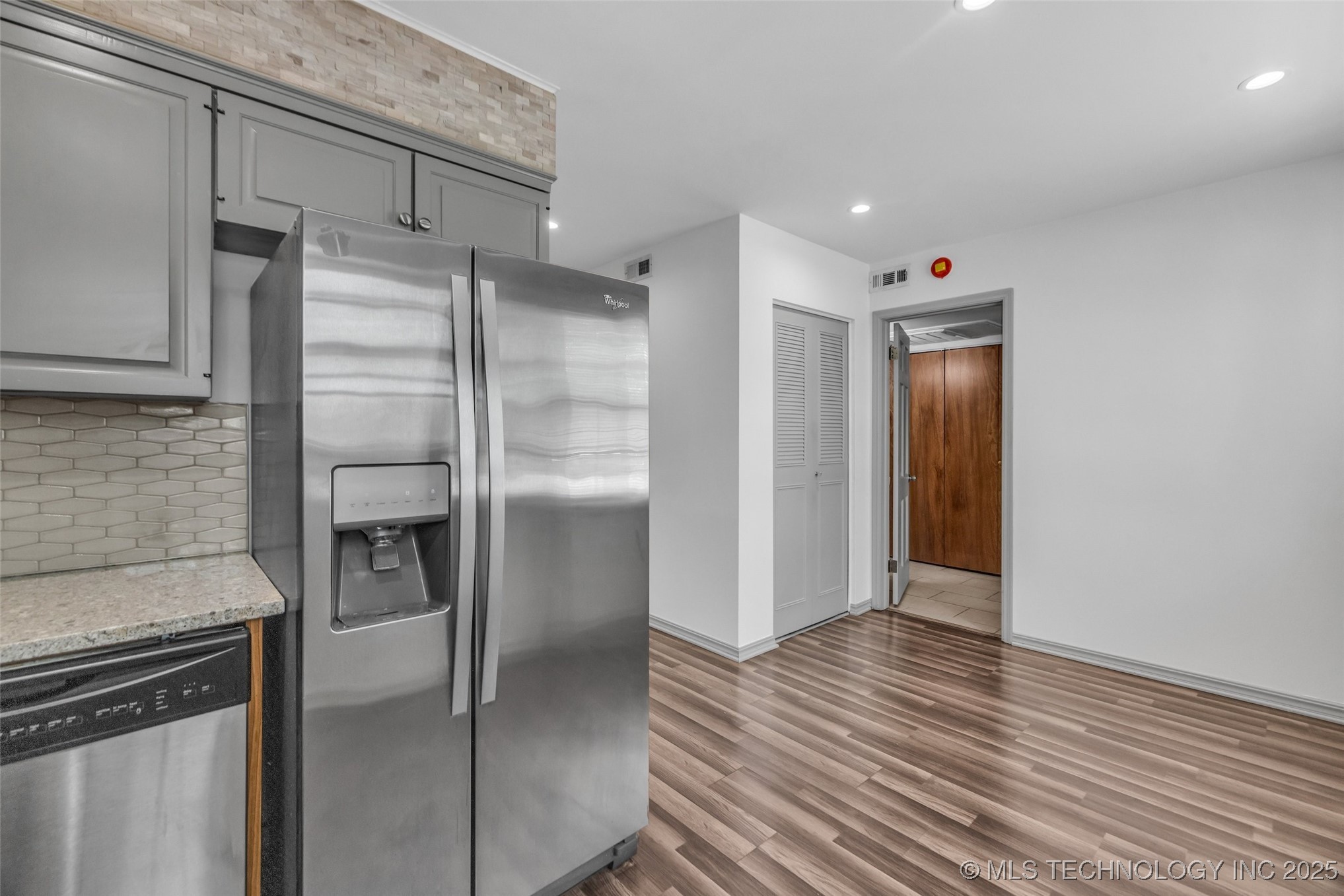 4517 S Peoria Avenue 31a Property Photo 11