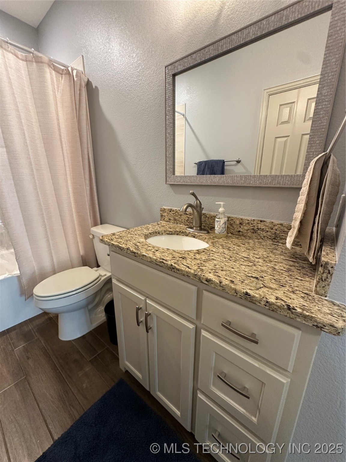 205 Cottonwood Street Property Photo 24