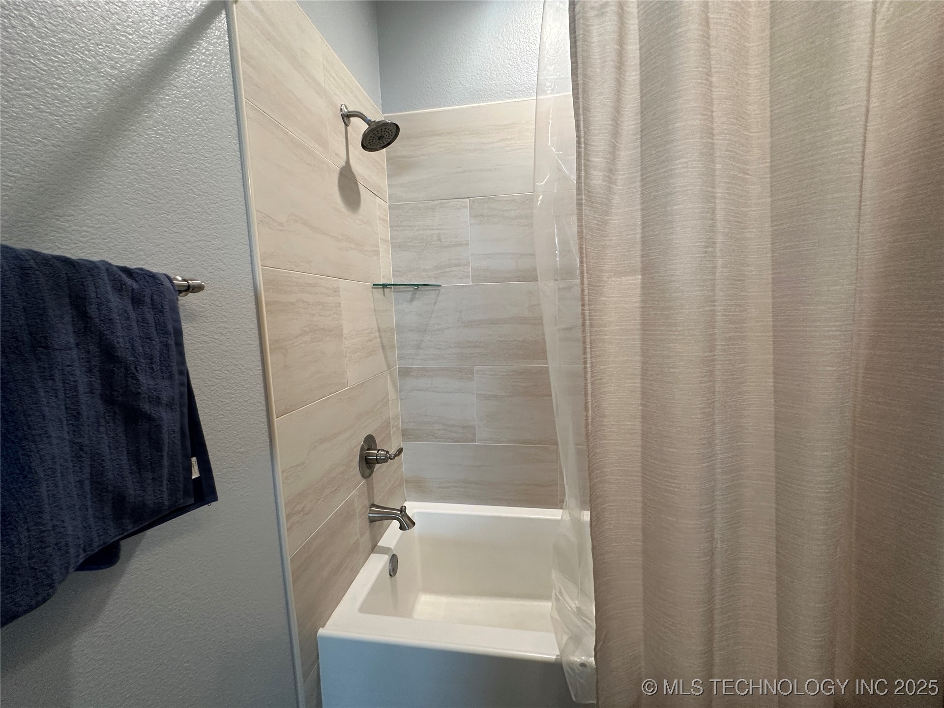 205 Cottonwood Street Property Photo 25