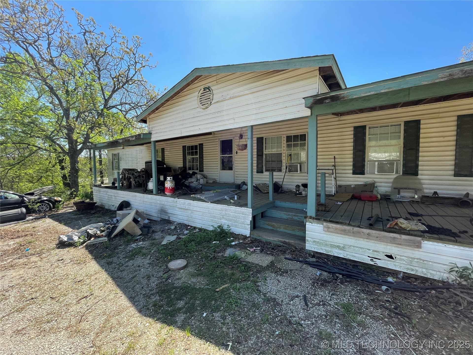 28180 E 12th Street Property Photo 1