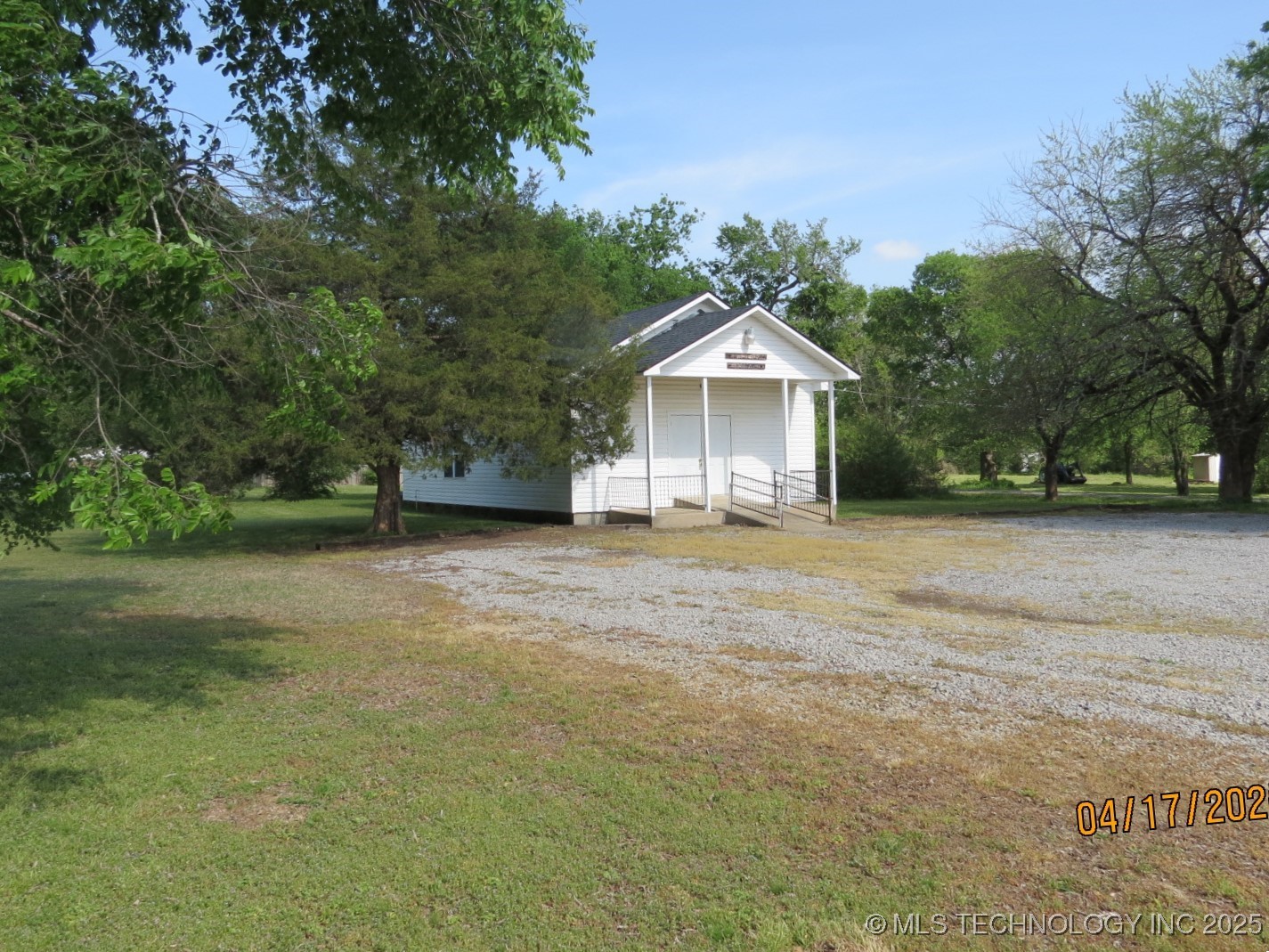 79 Sw Wister Avenue Property Photo 1