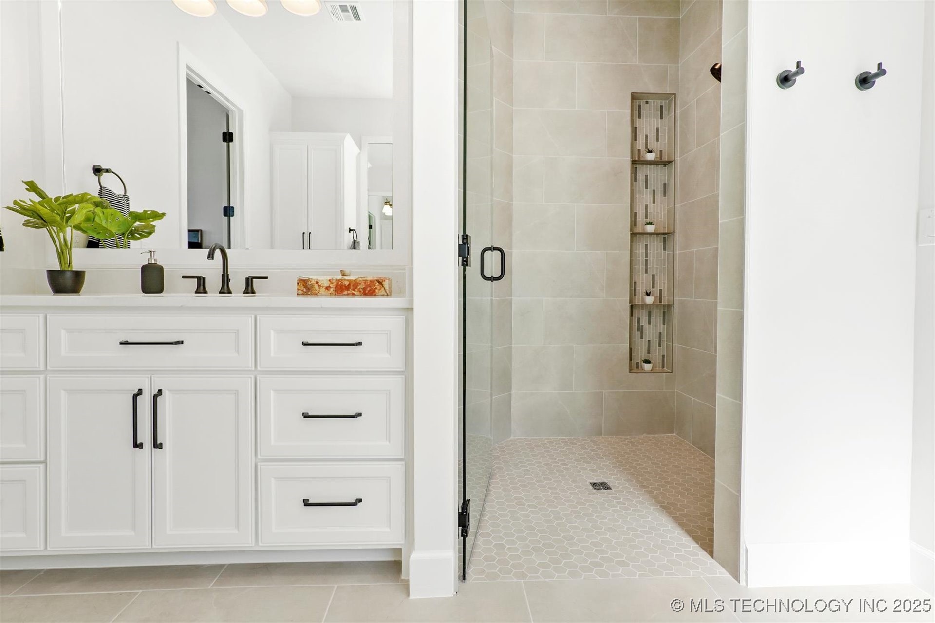 4286 S 170 East Avenue E Property Photo 26