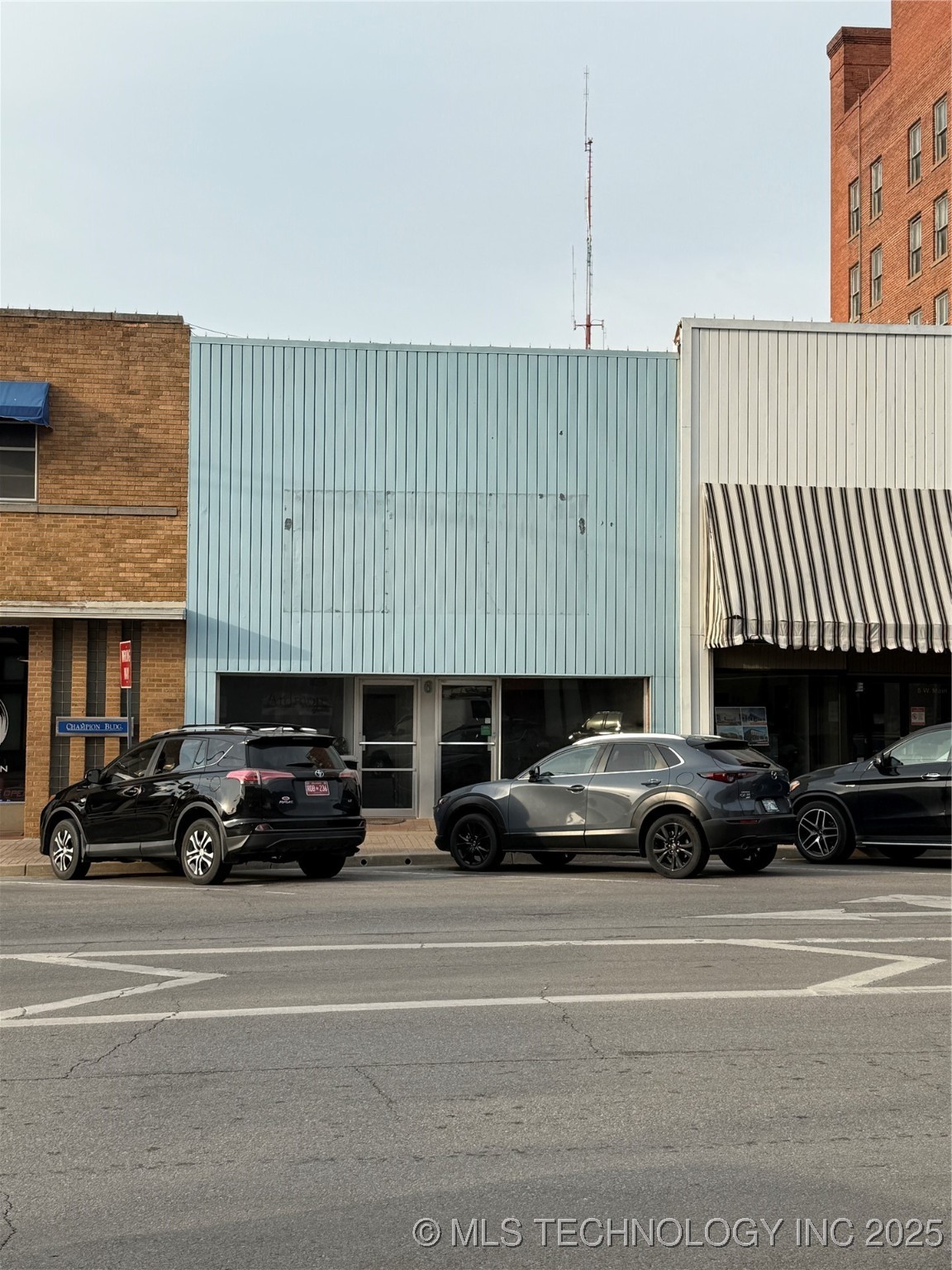 6 W Main Property Photo