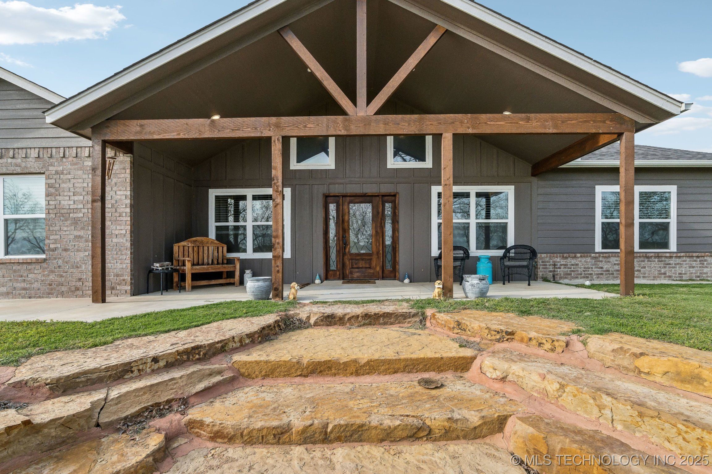15805 E 380 Road Property Photo 4