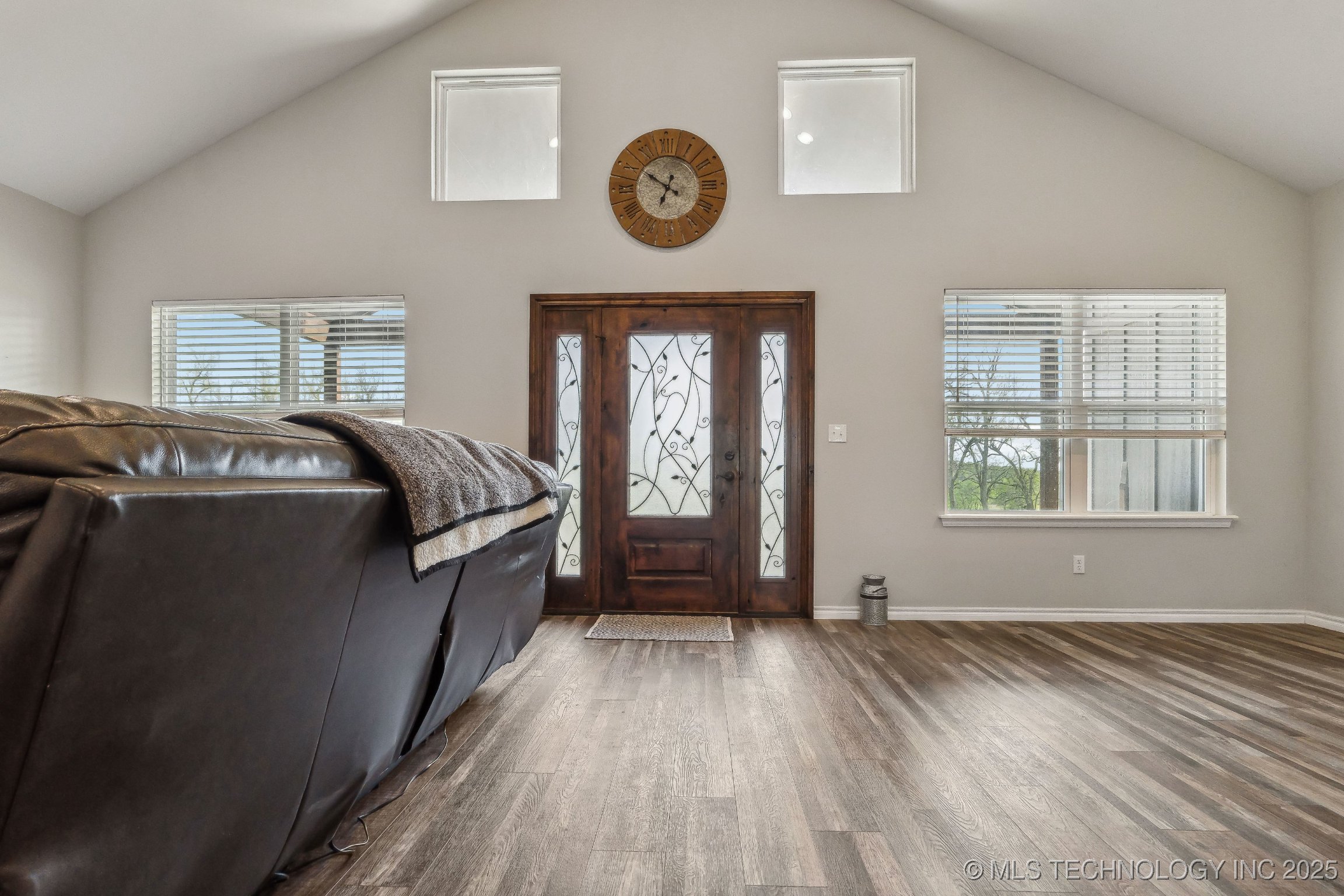 15805 E 380 Road Property Photo 6