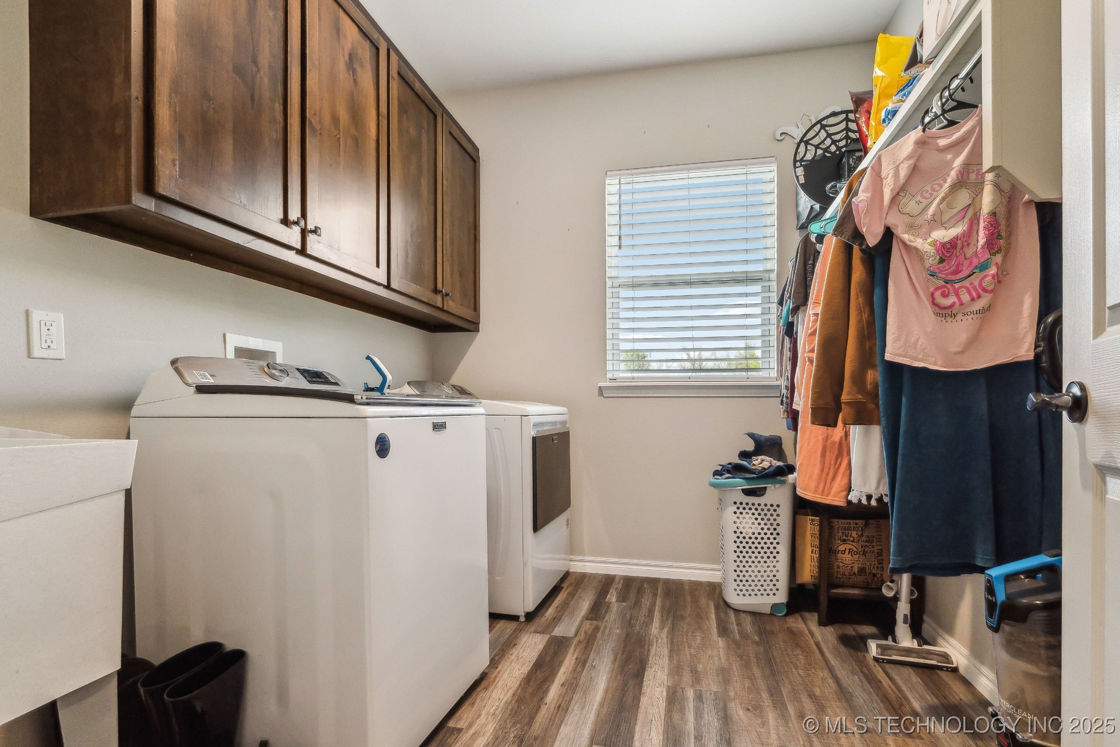 15805 E 380 Road Property Photo 24