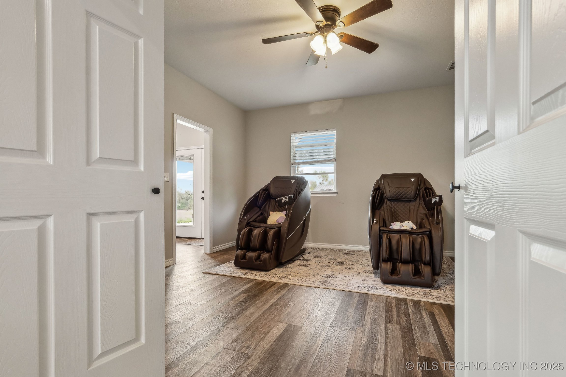 15805 E 380 Road Property Photo 25