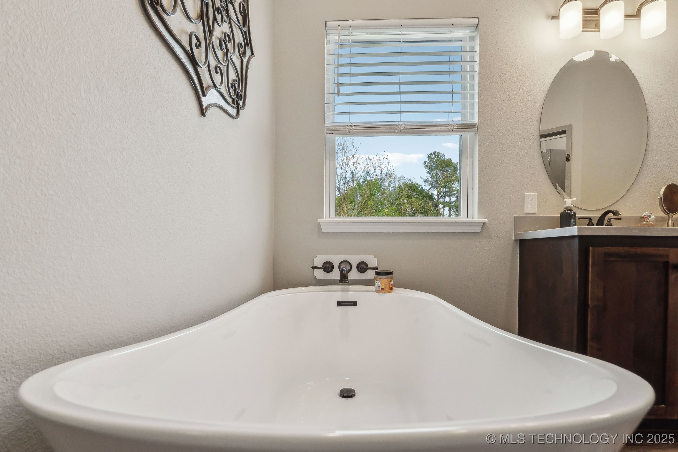 15805 E 380 Road Property Photo 30