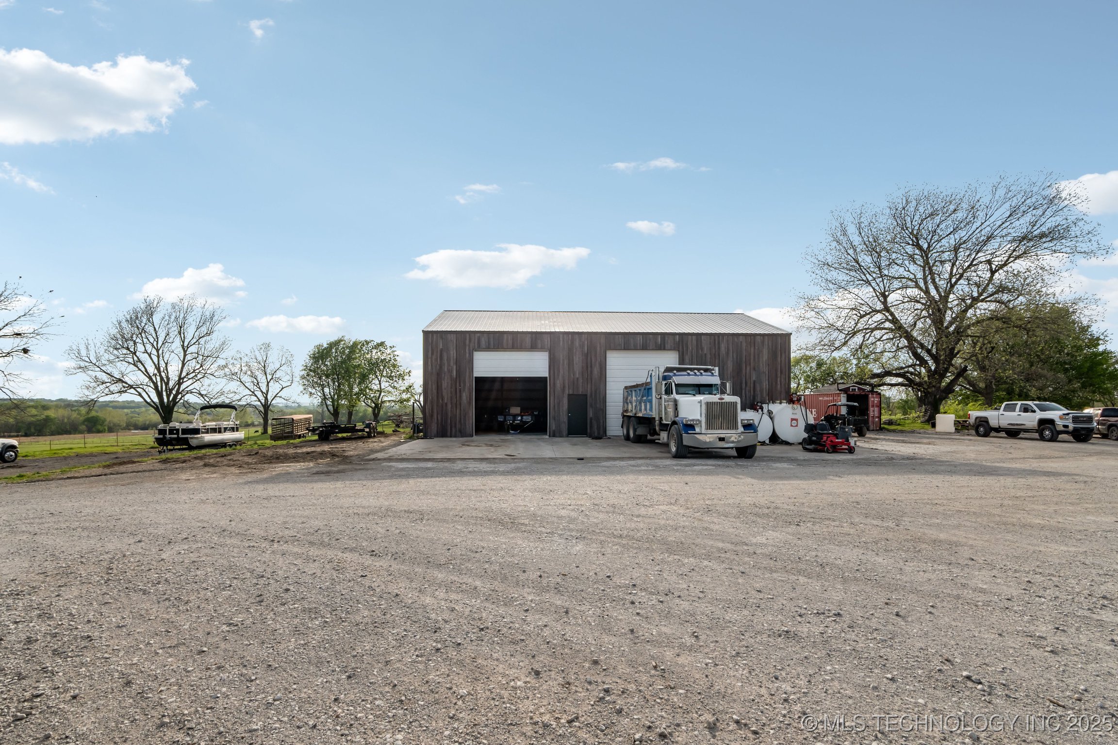 15805 E 380 Road Property Photo 40