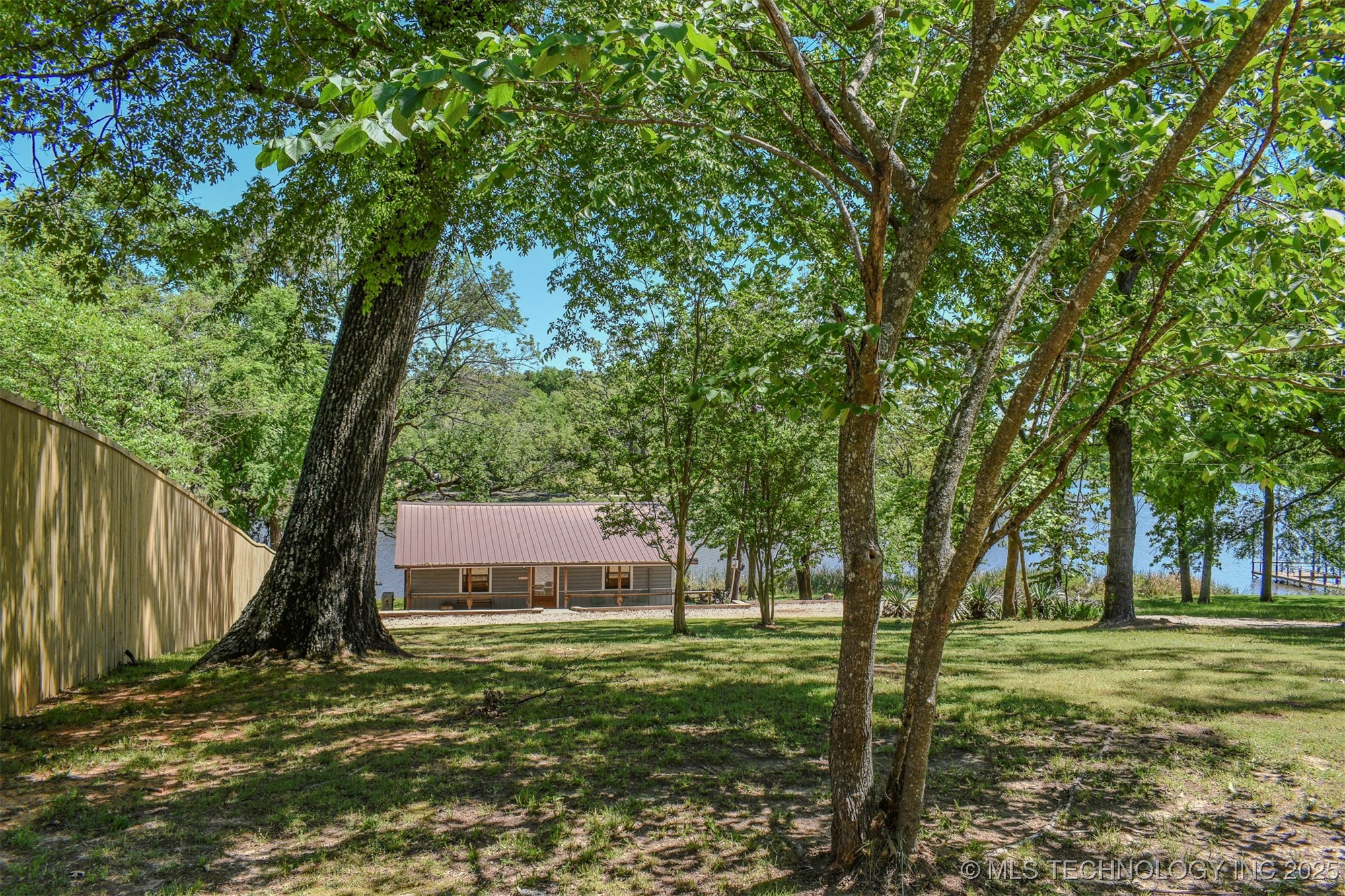 1101 Peninsula Drive Property Photo