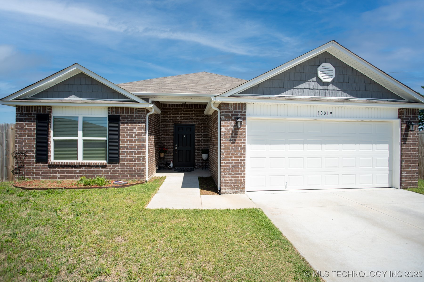 Picture of 10019 N 101st East Avenue