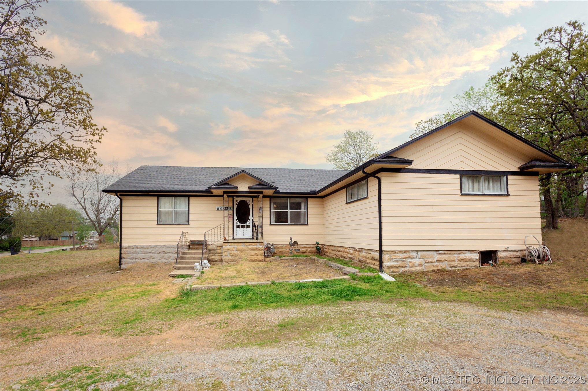 710 S 14th Property Photo 1