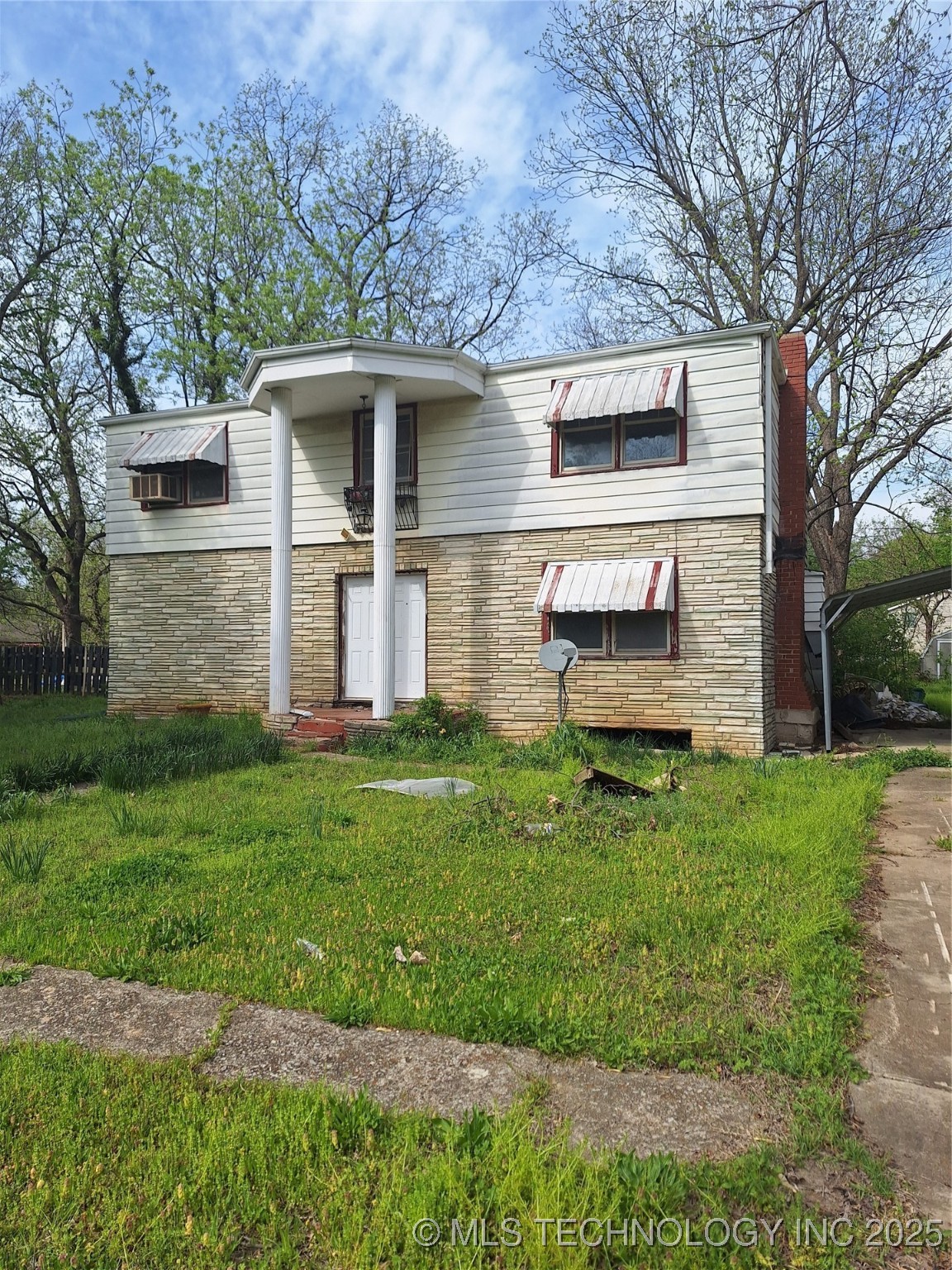 425 W 8th Street Property Photo