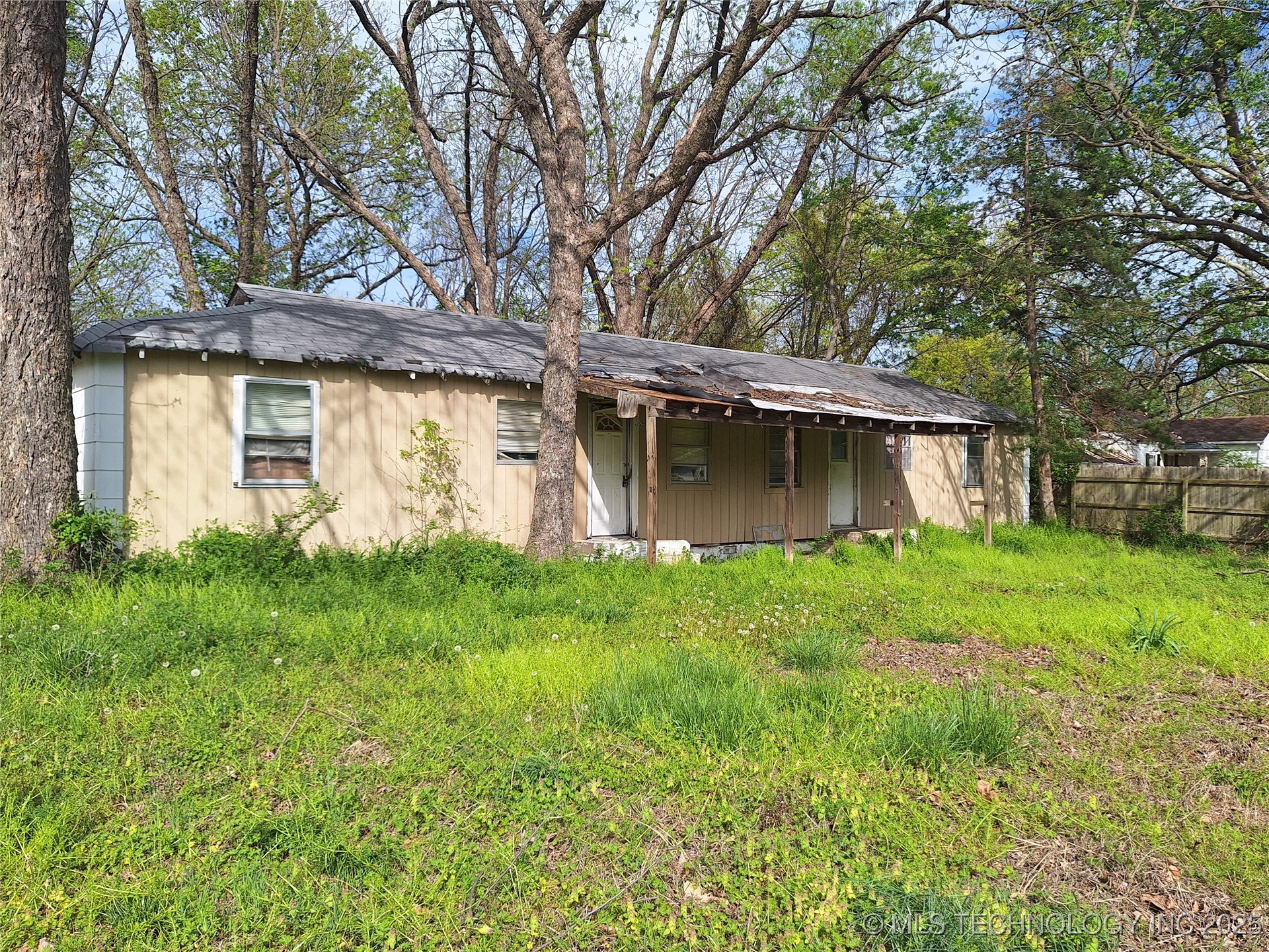 421 W 8th Street Property Photo