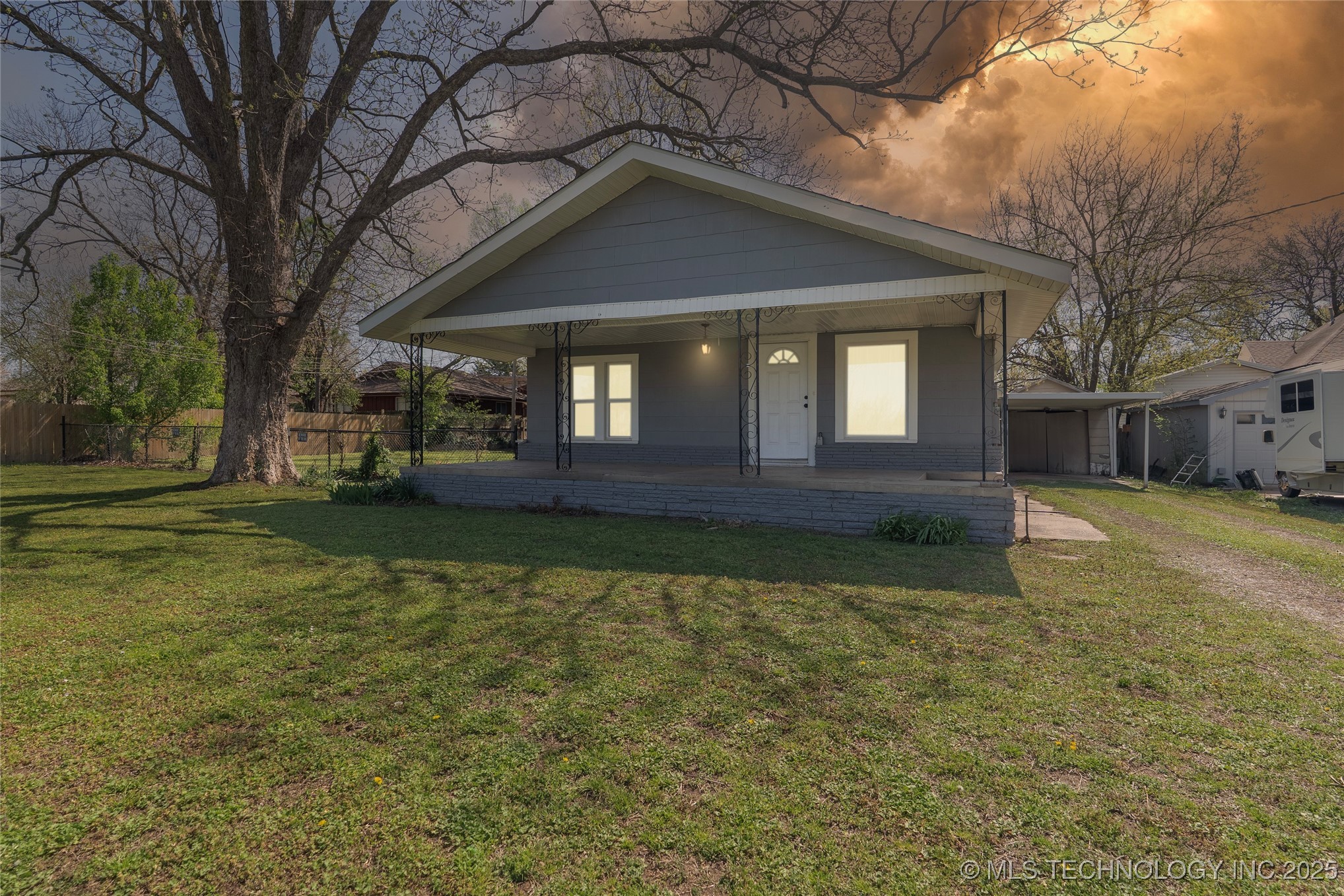 234 S Ross Property Photo